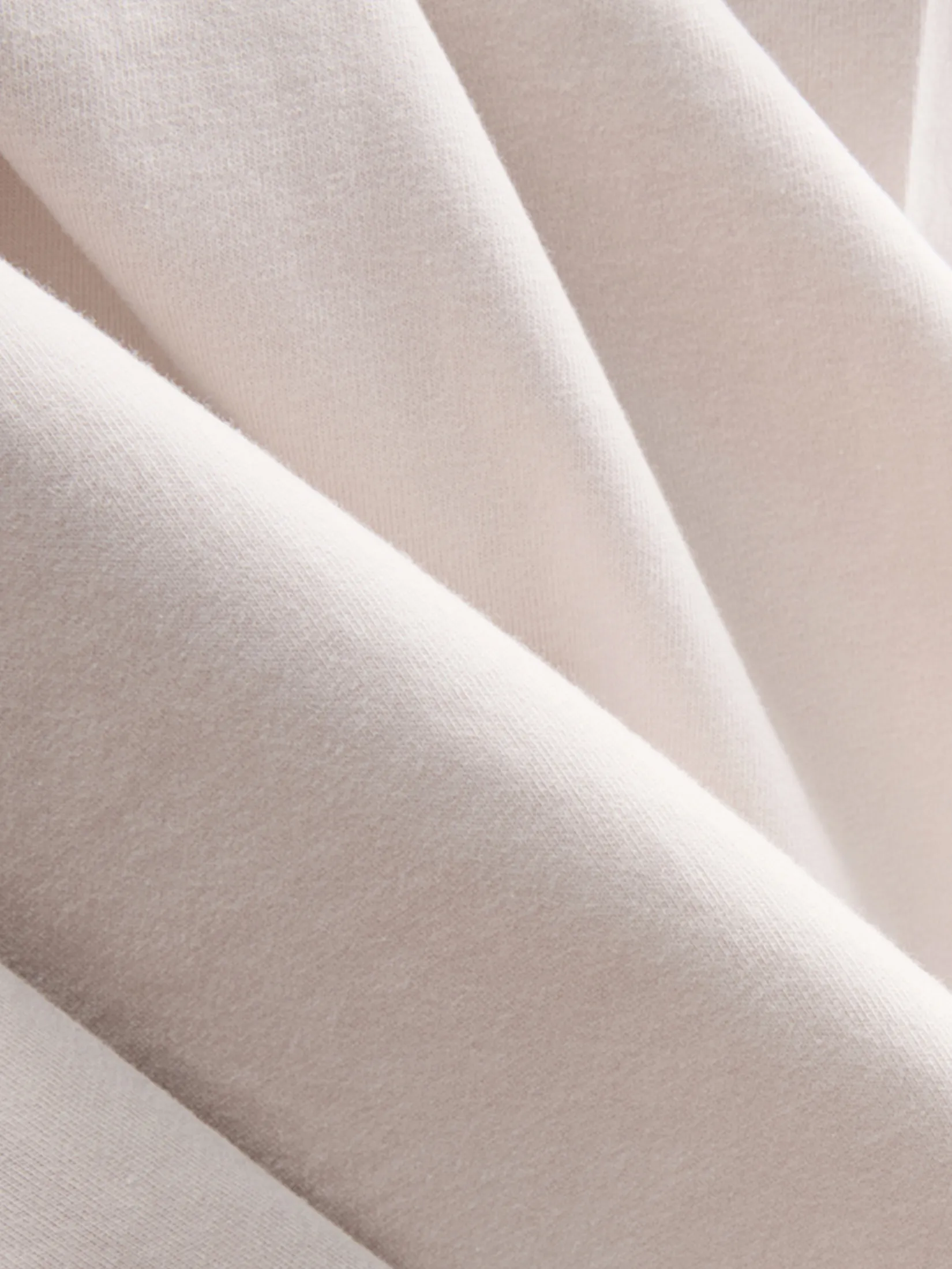 GIORDANO Men s Online Exclusive Soft-Touch Plain T-shirt (Korea) Grey Apricot khaki