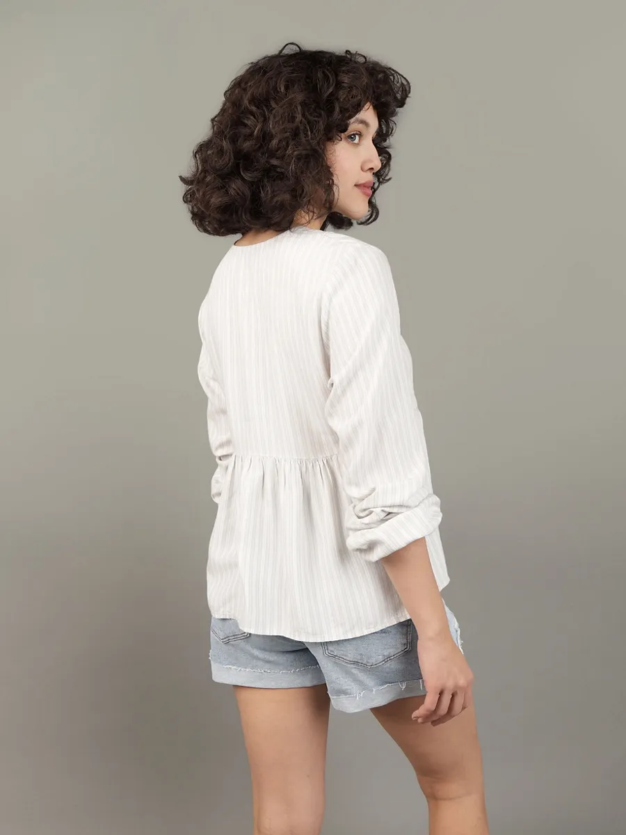 AMERICAN EAGLE WOMEN INTL LS PEASANT TOP 212 KHAKI