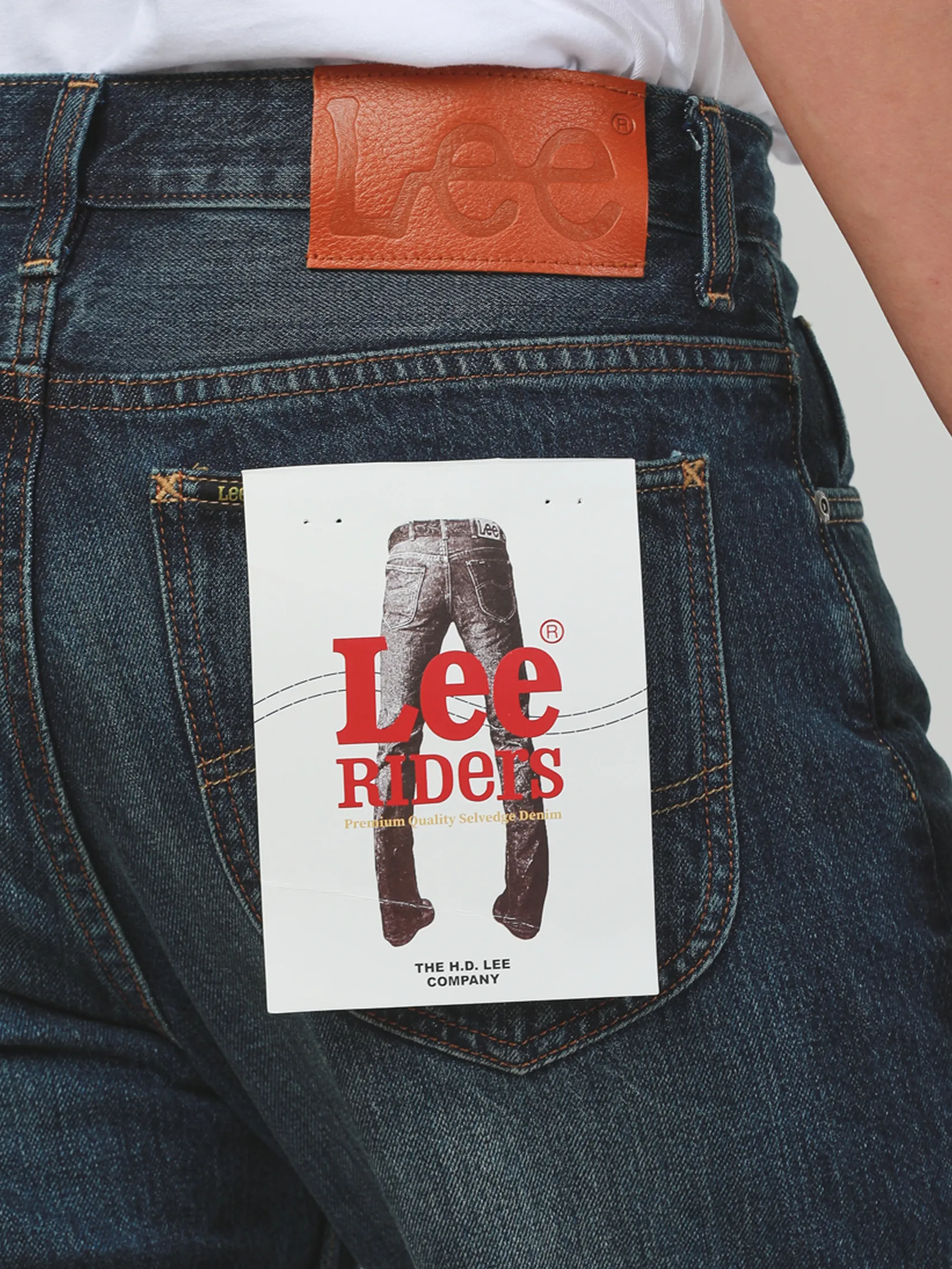 LEE Men s Jeans Lee Riders Collection Mid Dean Fit Mid Indigo