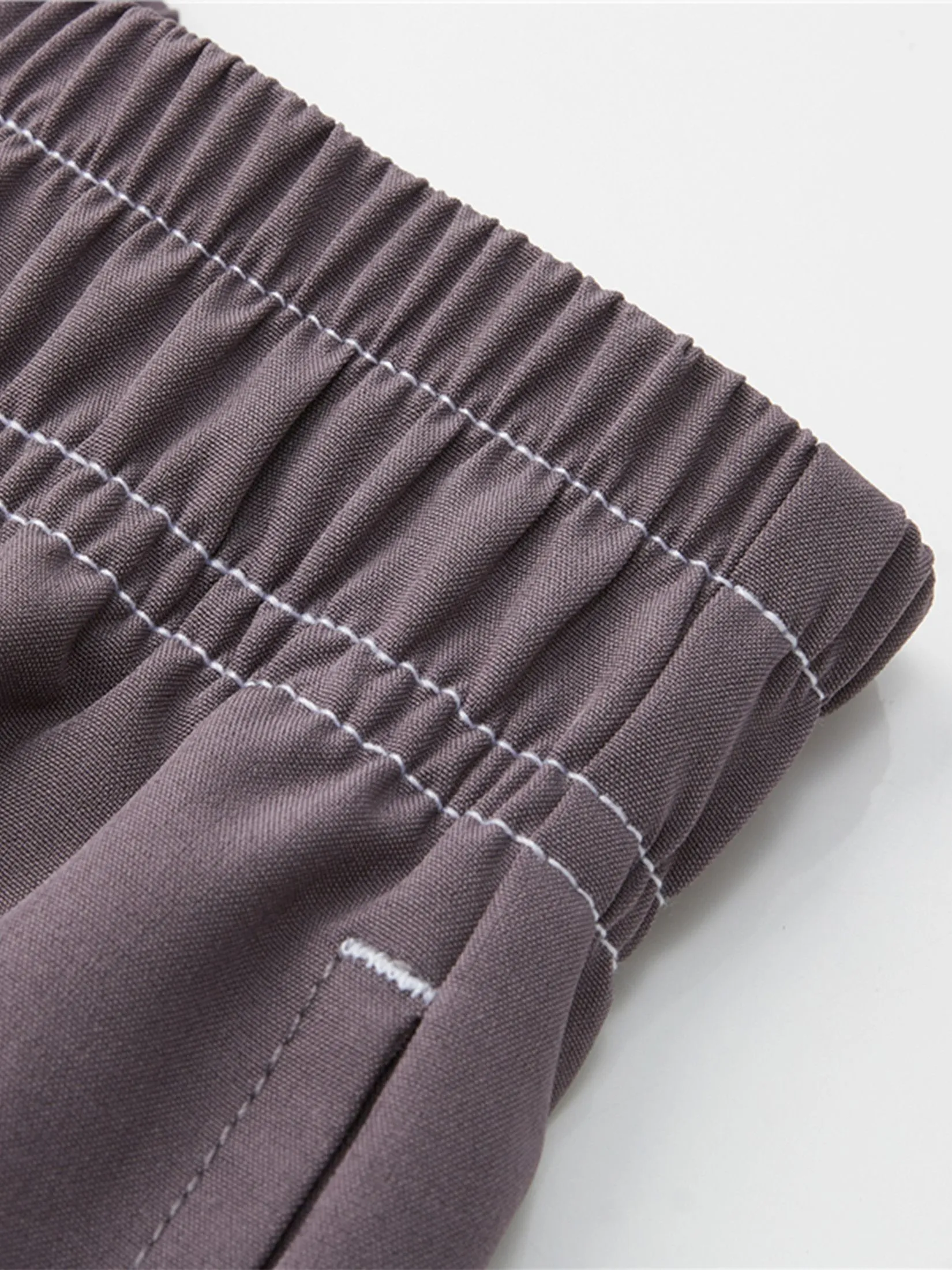 GIORDANO Women's Beau Monde Regular 4-Way Stretch Shorts (Online Exclusive) Purple