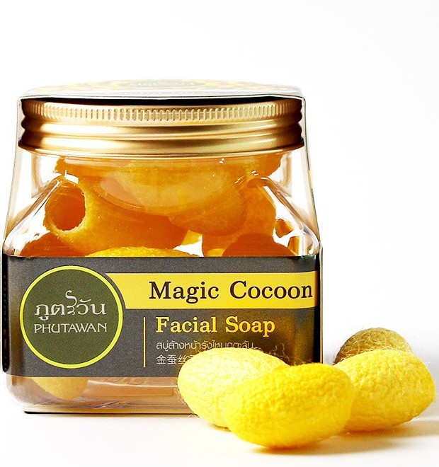 Мыло - скраб для лица с коконами шелкопряда и маточным молочком Phutawan 40 гр