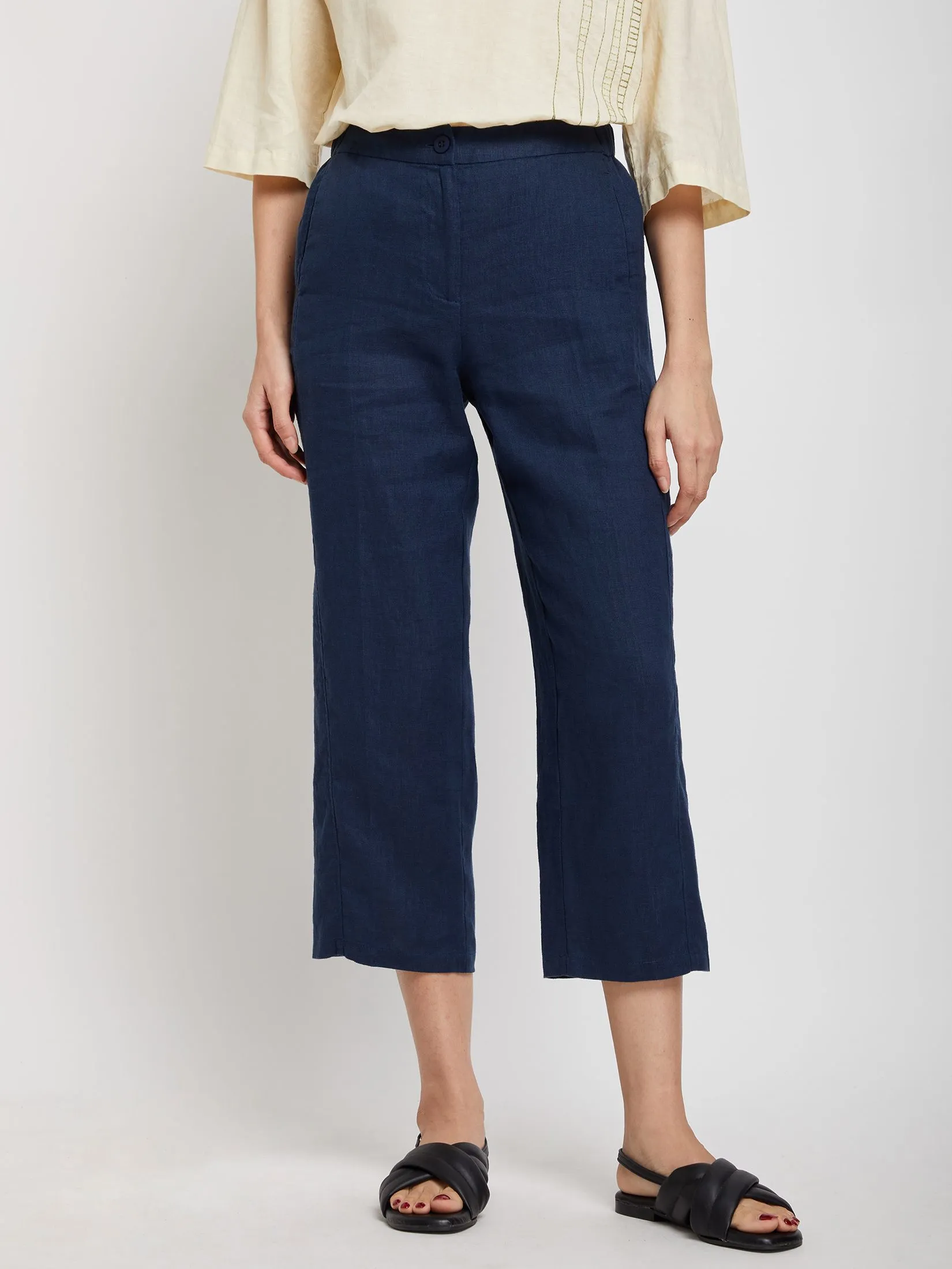 SIMPLICITY Women Pants