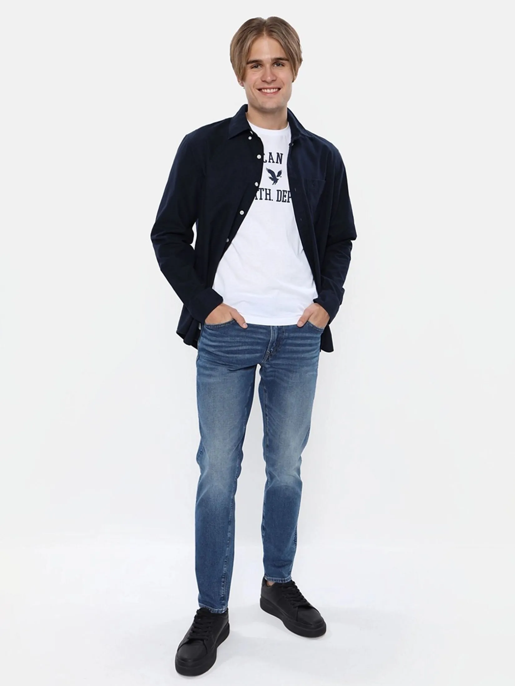 AMERICAN EAGLE MEN INT CF BD PC DYE OXFORD SHIRT 410 NAVY