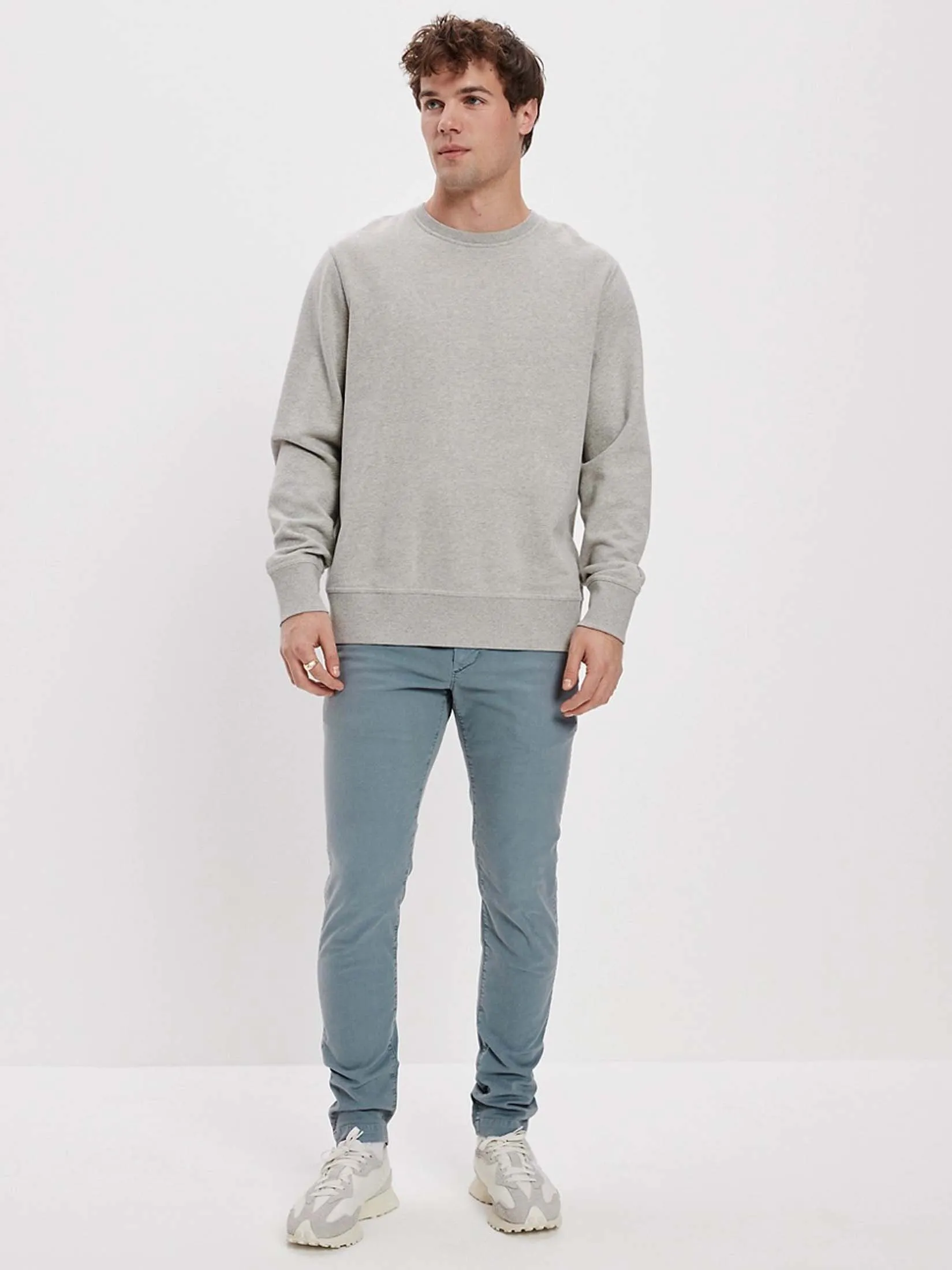 AMERICAN EAGLE MEN 4720 ATHLETIC SKINNY LIVED IN KHAKI 401 LIGHT BLUE