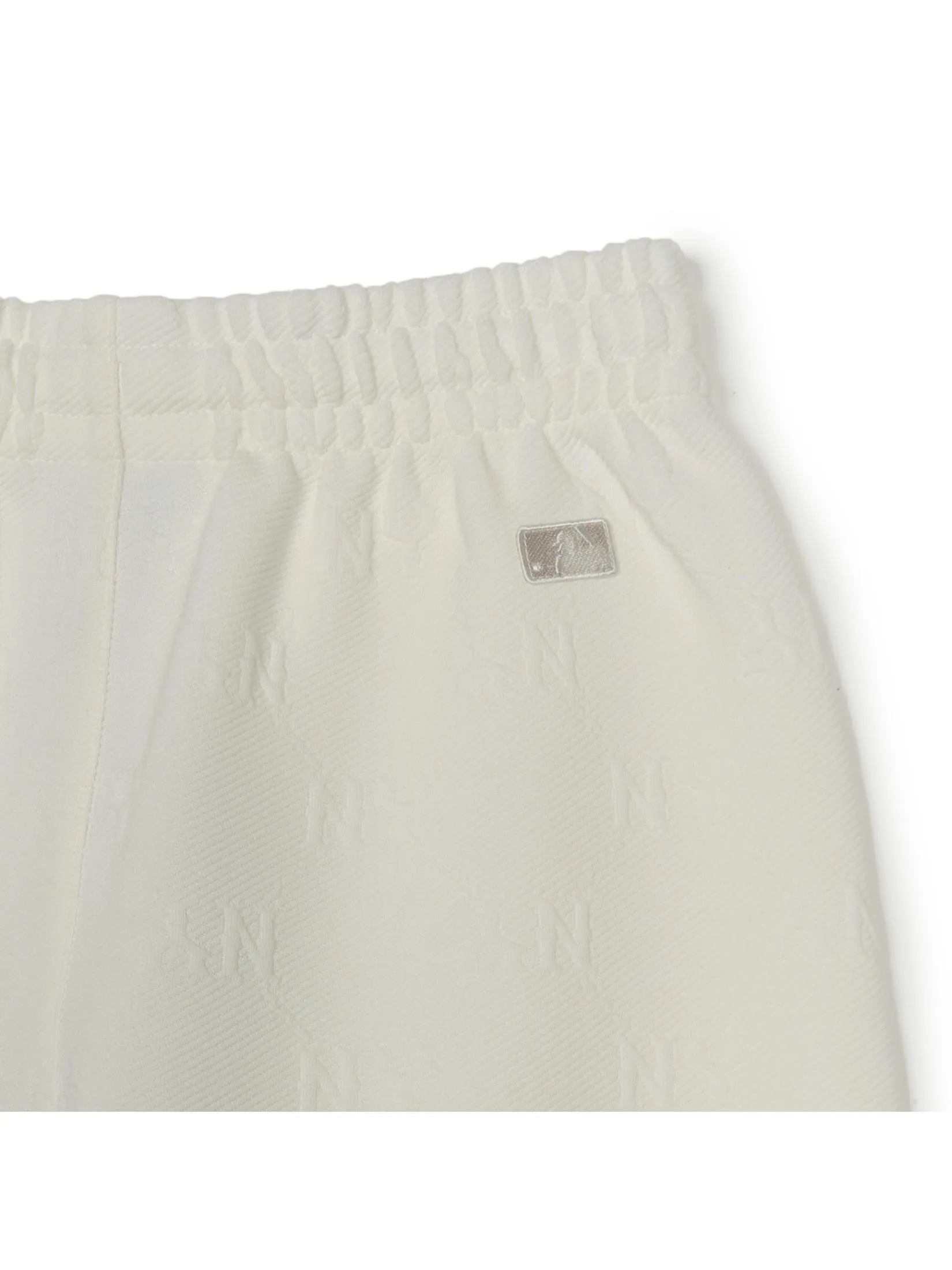 MLB Unisex Tone-On-Tone Jacquard Dia Monogram 7  Shorts Model 3ASPM0453 50IVS Ivory