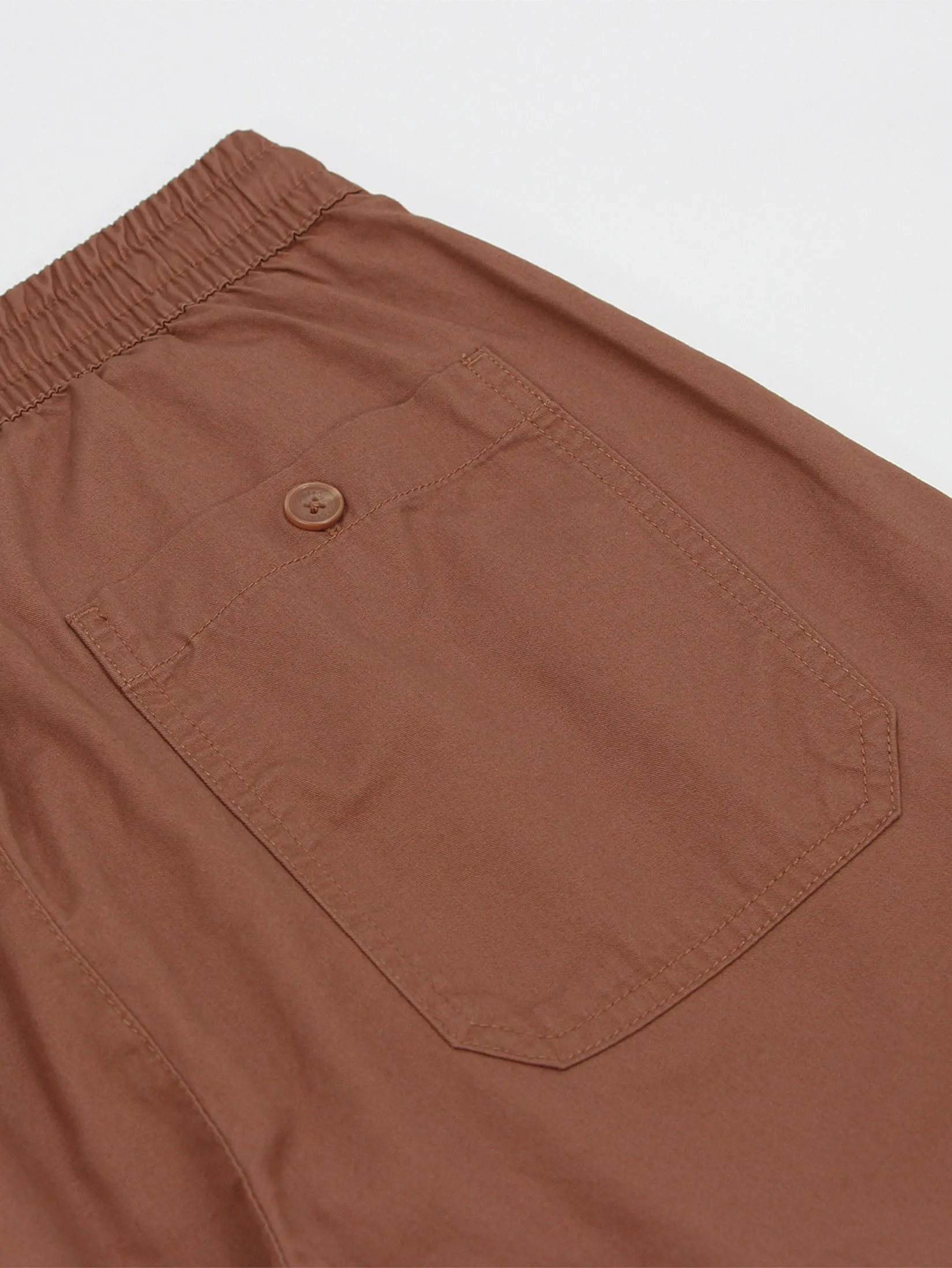 GIORDANO Men's Slim Twill Bermuda Shorts (180° Elastic Waist) Russet brown