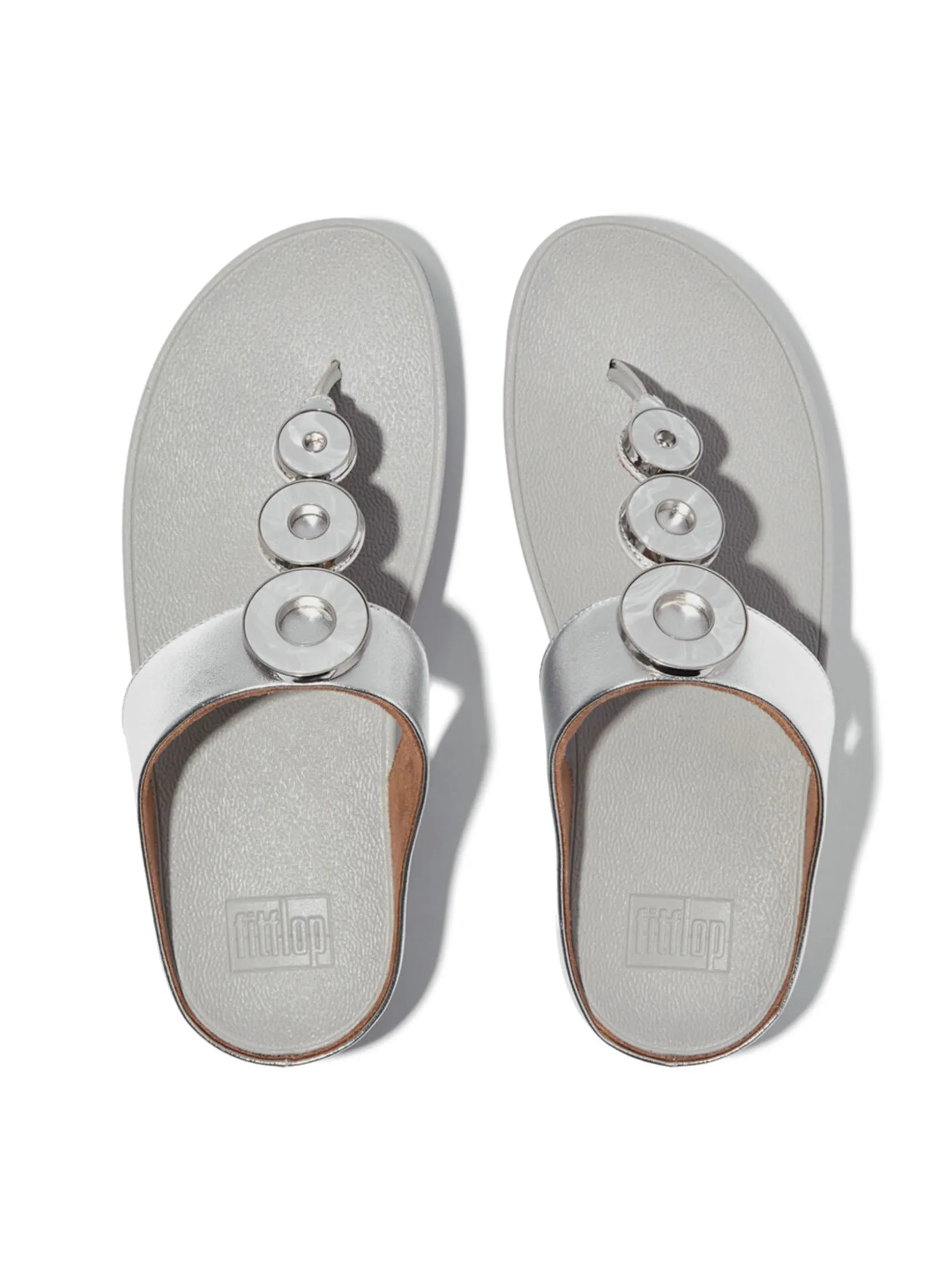 FitFlop™ WOMEN'S FINO RESIN-HOOP LEATHER SILVER