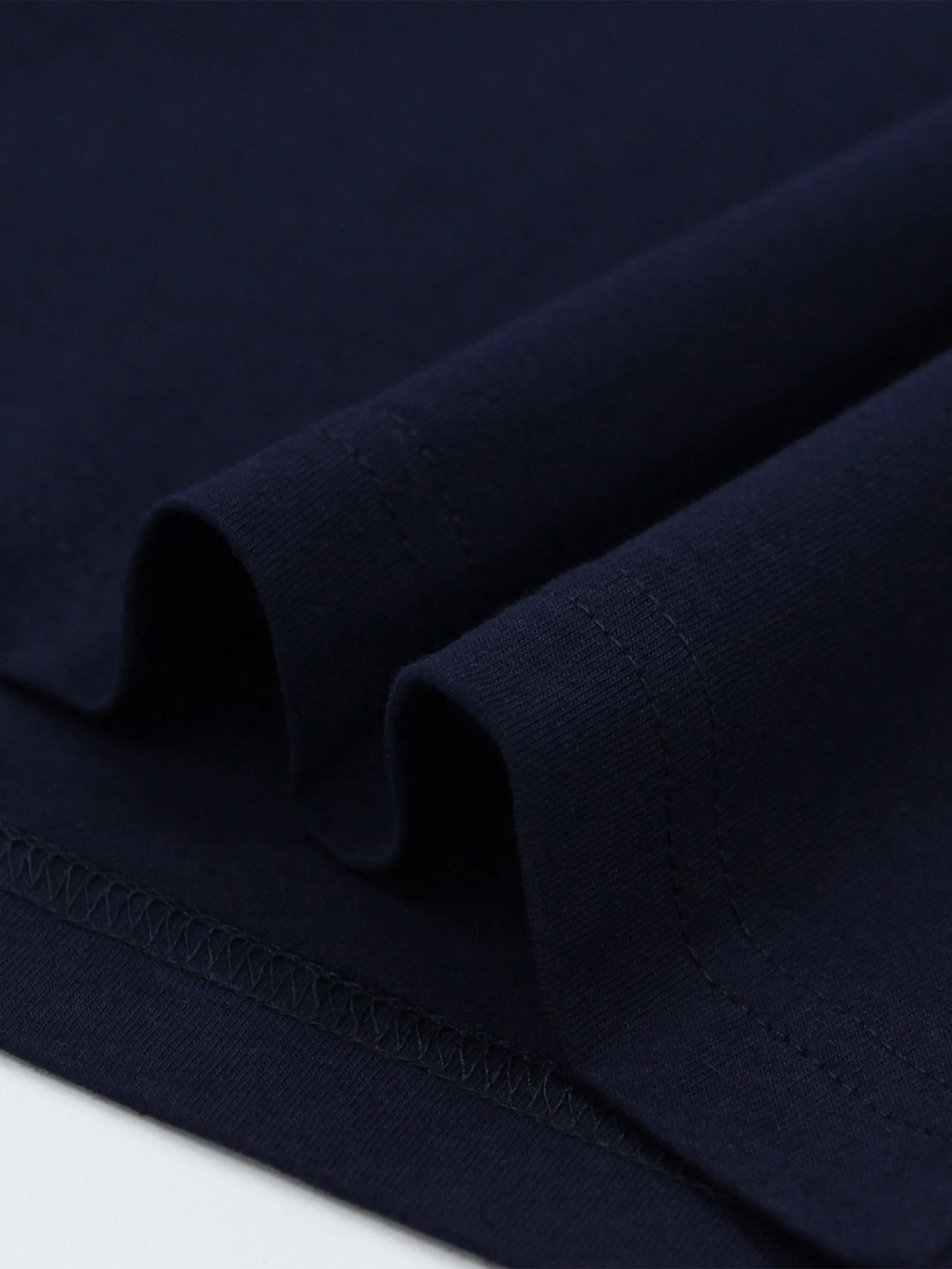 GIORDANO Men's Slim Cotton Embroidery Tee (Classic Man)  Signature Navy