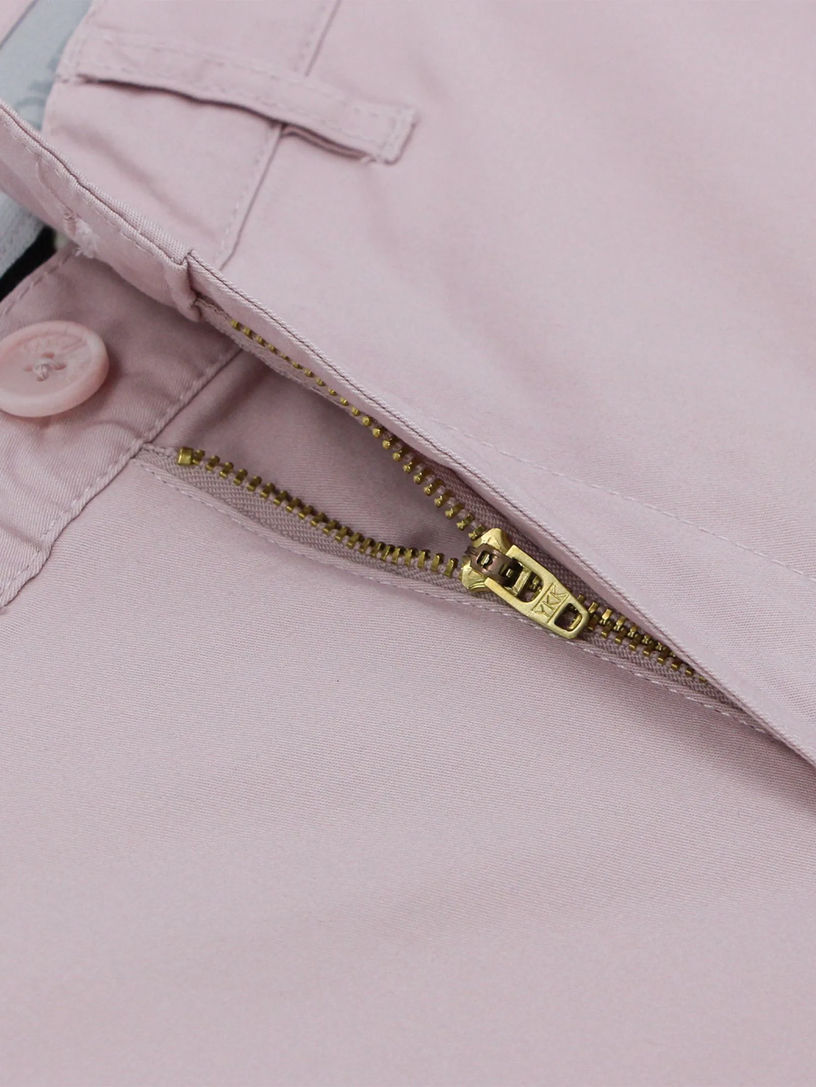 GIORDANO Men's Slim Taper Bermuda Shorts (180° Elastic Waist) Burnished lilac Pink