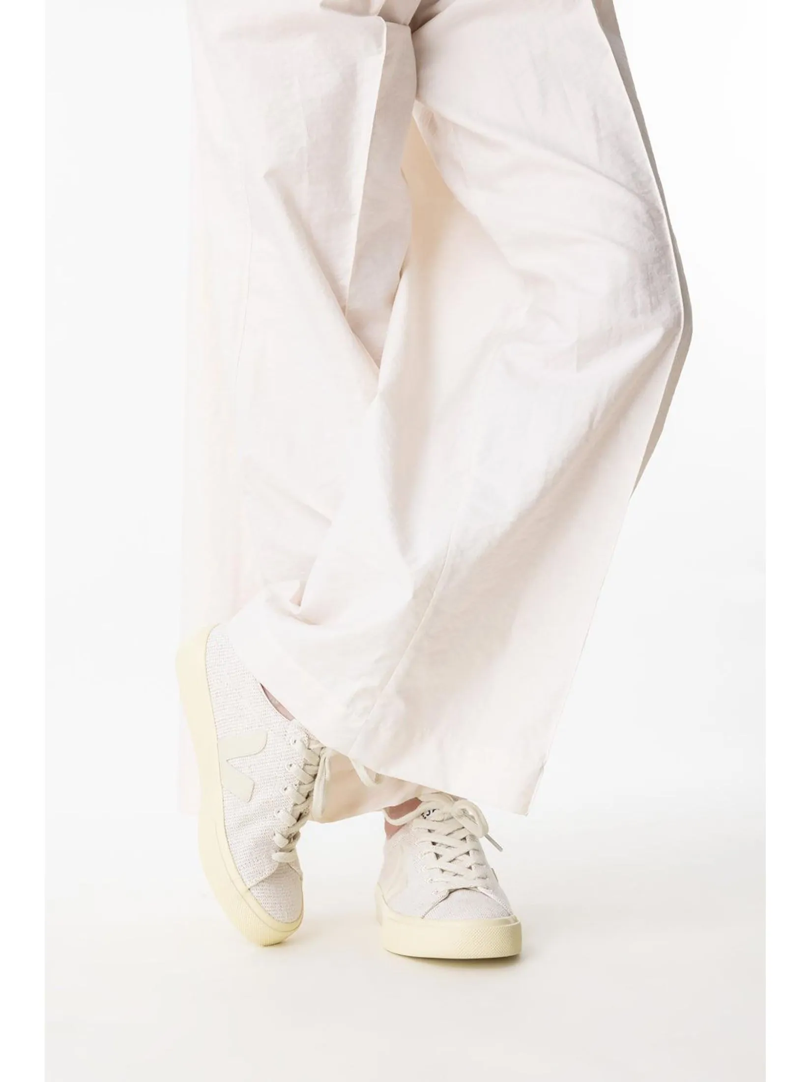 VEJA Women Sneakers Campo CA SS25 Jute Pierre