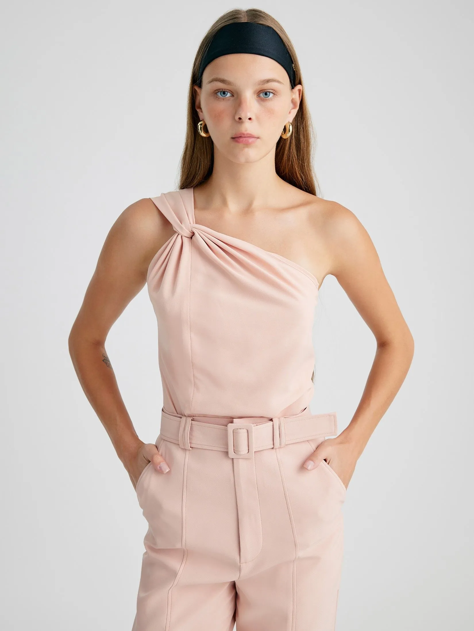 ASV (AW24)Cyra Belt Tapered Women Pants Beige