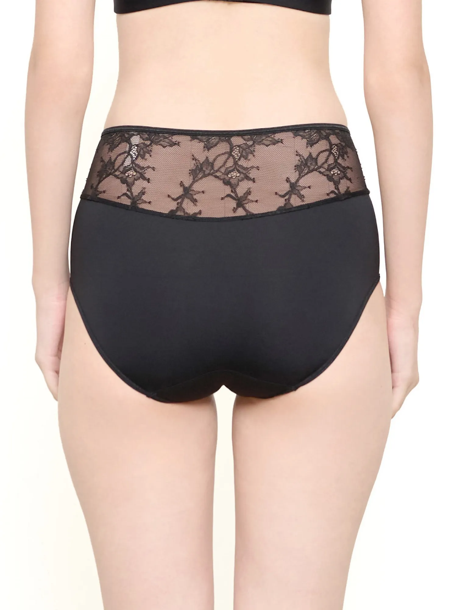 WACOAL Women Cool Innovation Short Panty Black