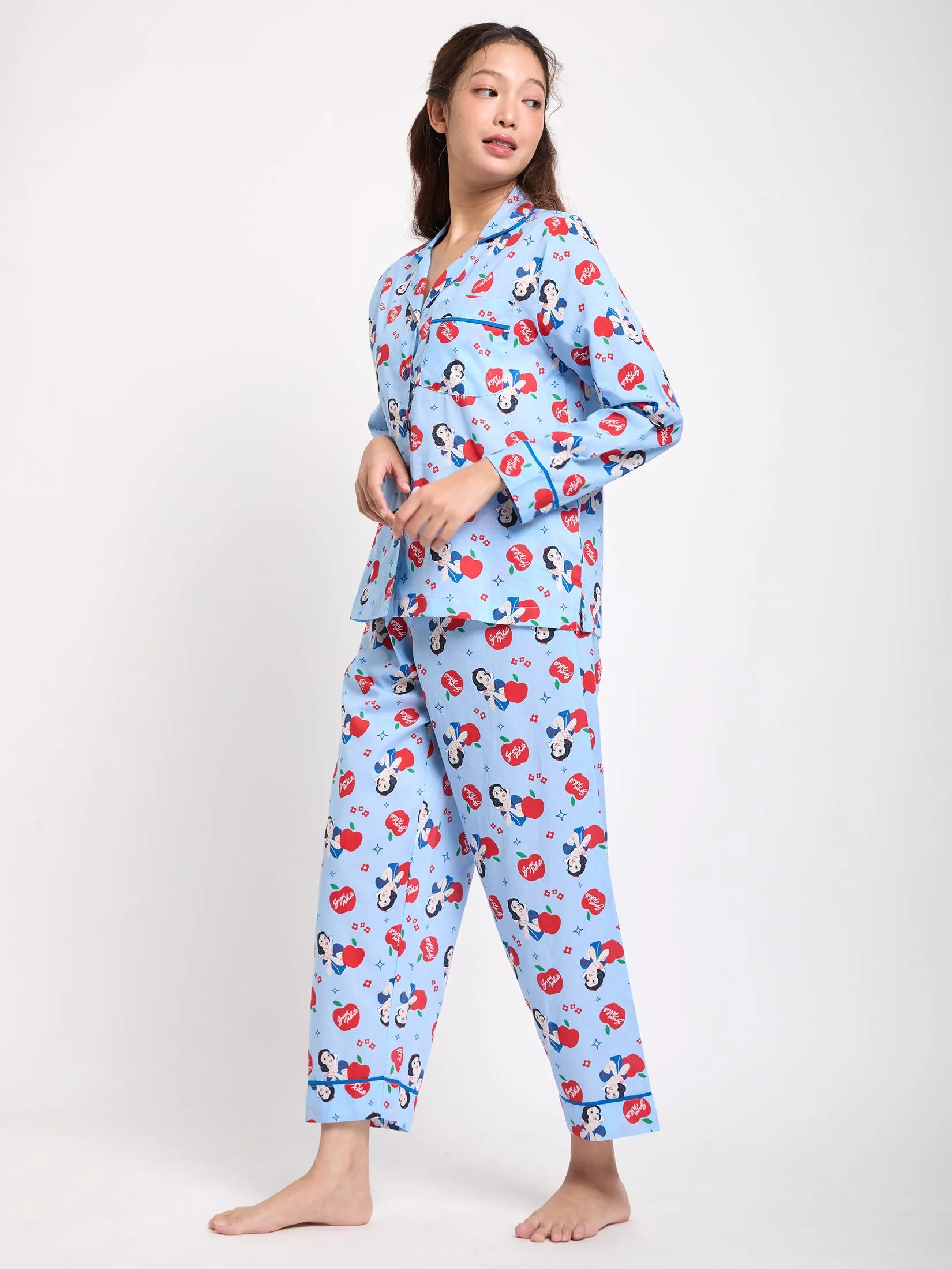 SWEET SENSATIONS Women Pyjamas Shirt Long Sleeves + Pants Disney Snow White Print Light Blue