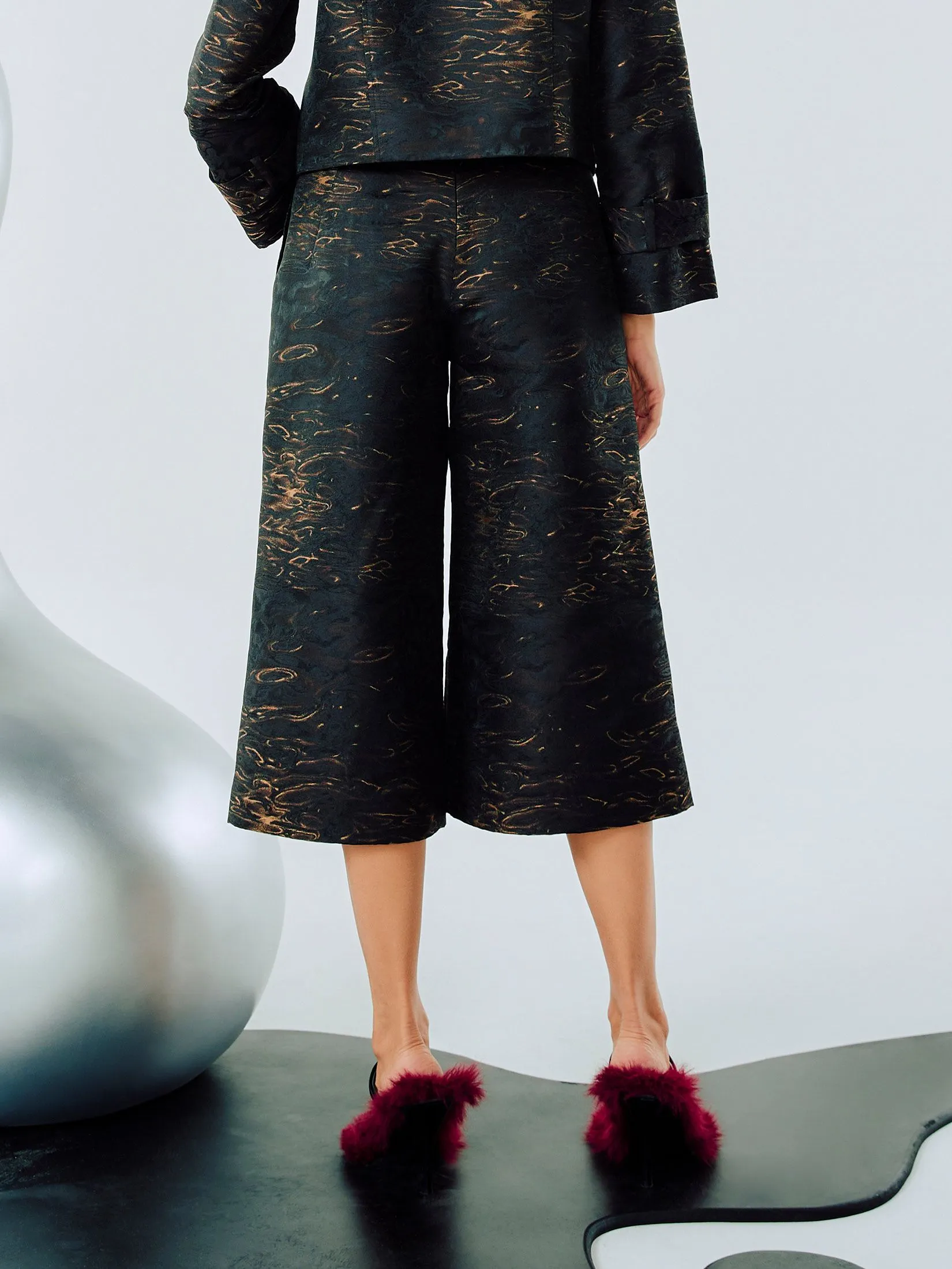 SHAKA Woman Pants Jacquard Culottes Black