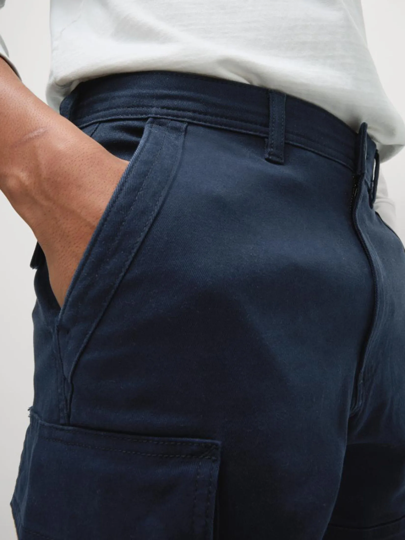 MARKS & SPENCER Men Cargo Shorts Straight Fit Stretch Cargo Dark Navy