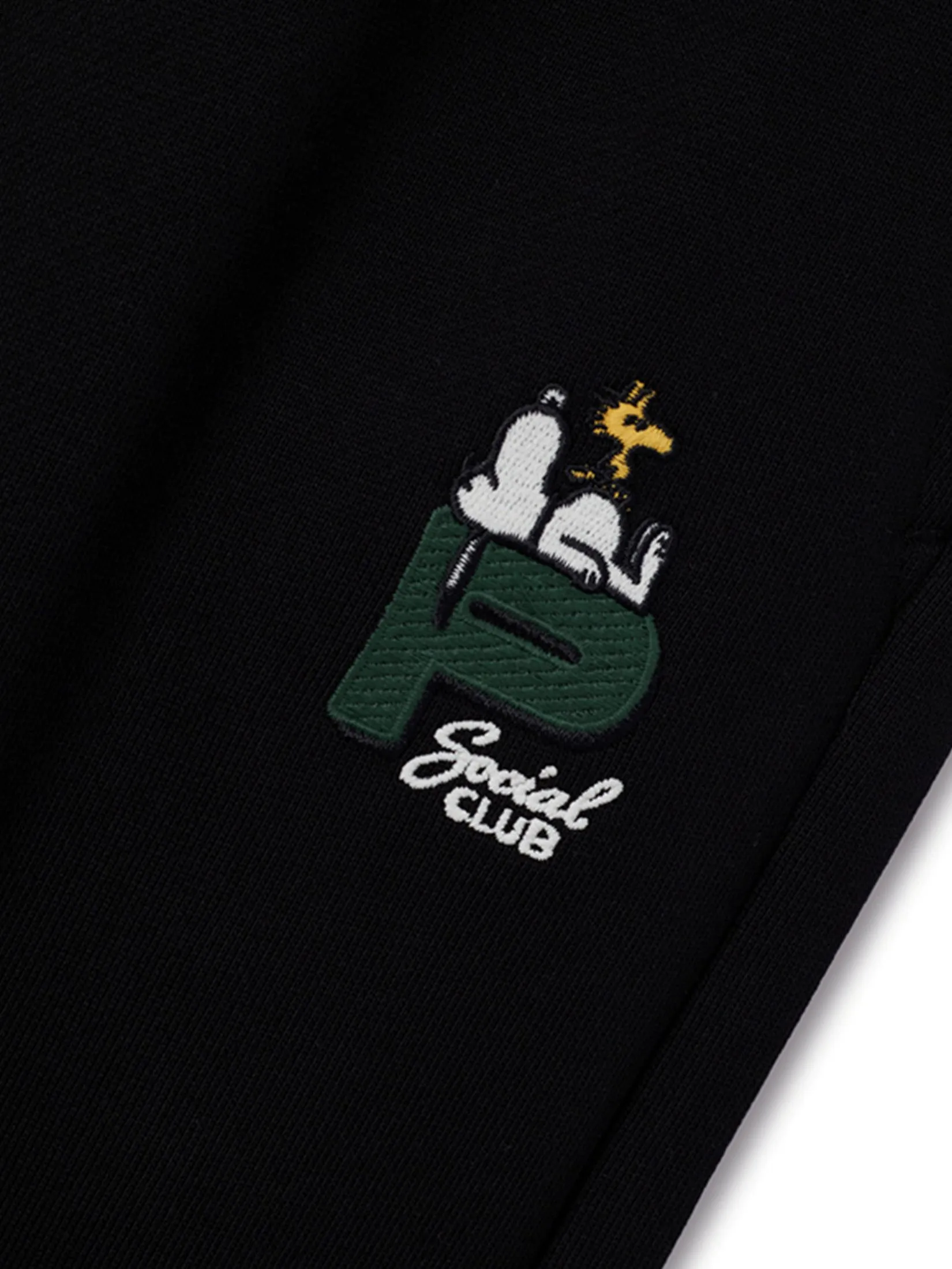 GIORDANO Men's Oversized Knit Joggers (Snoopy) Black