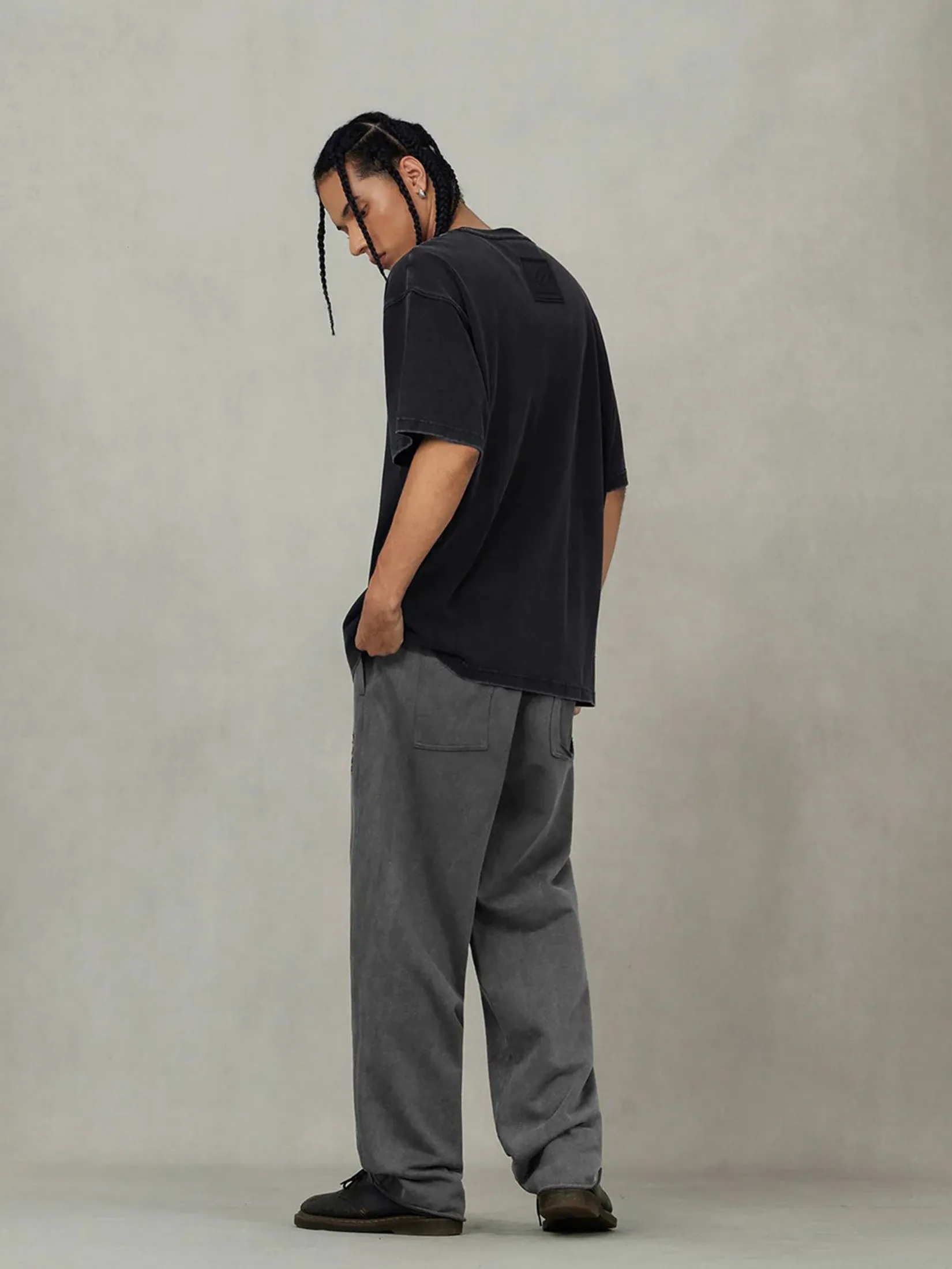 EVISU Men Sweatpants EVISUKURO E Embroidery Distressed Loose Fit Black