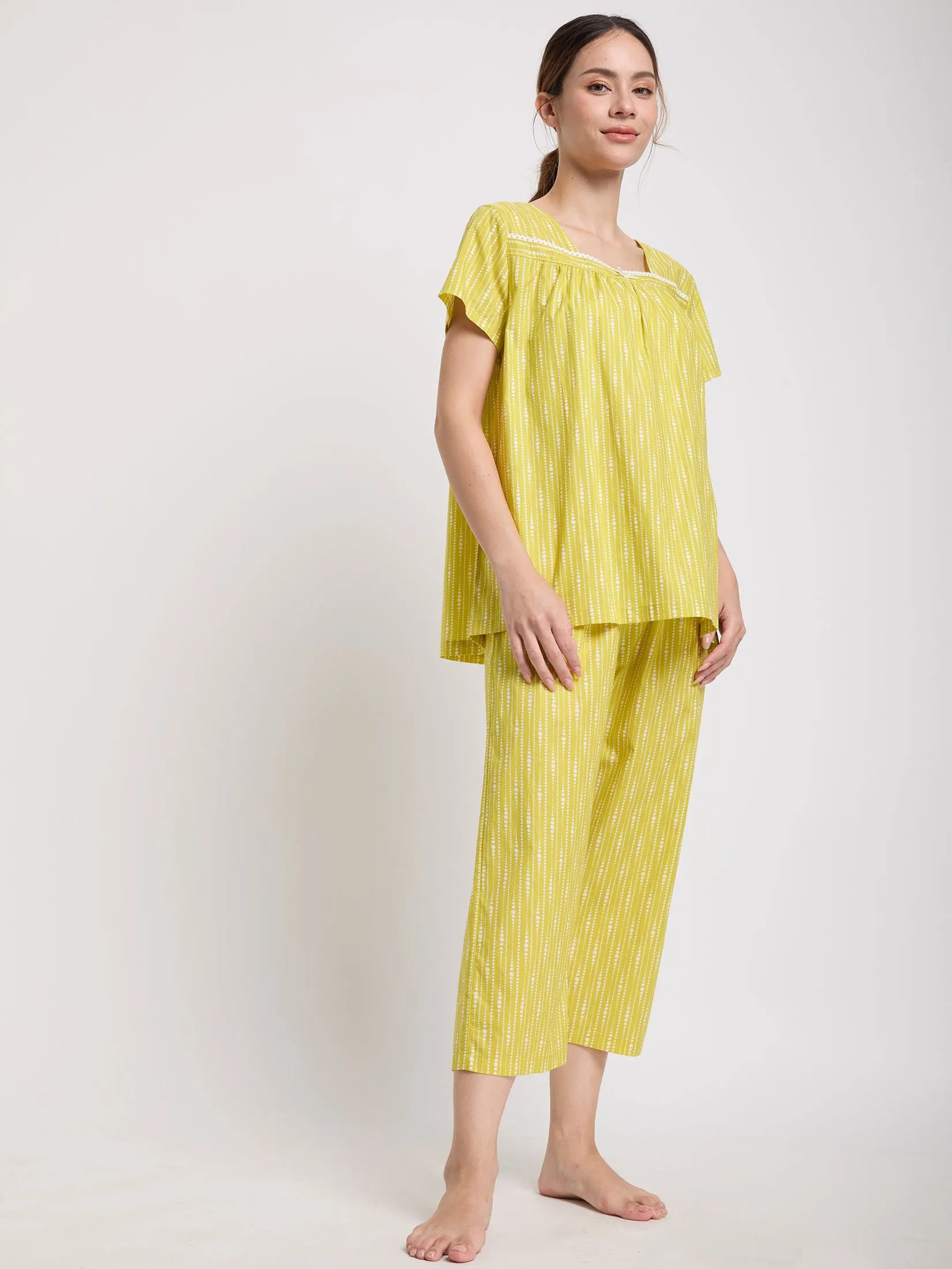 CLAUDIA'S ROMANCE Women Pyjamas Short Sleeves + Cropped Pants Print Yellow