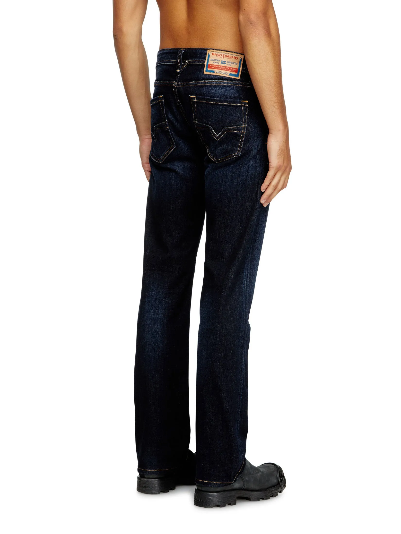 DIESEL Jeans Pants Men 1985 LARKEE L.30 TROUSERS Black