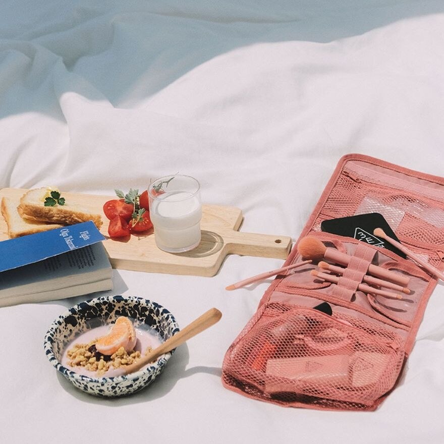 3CE Wash Bag Small Pink Beige 1pcs.