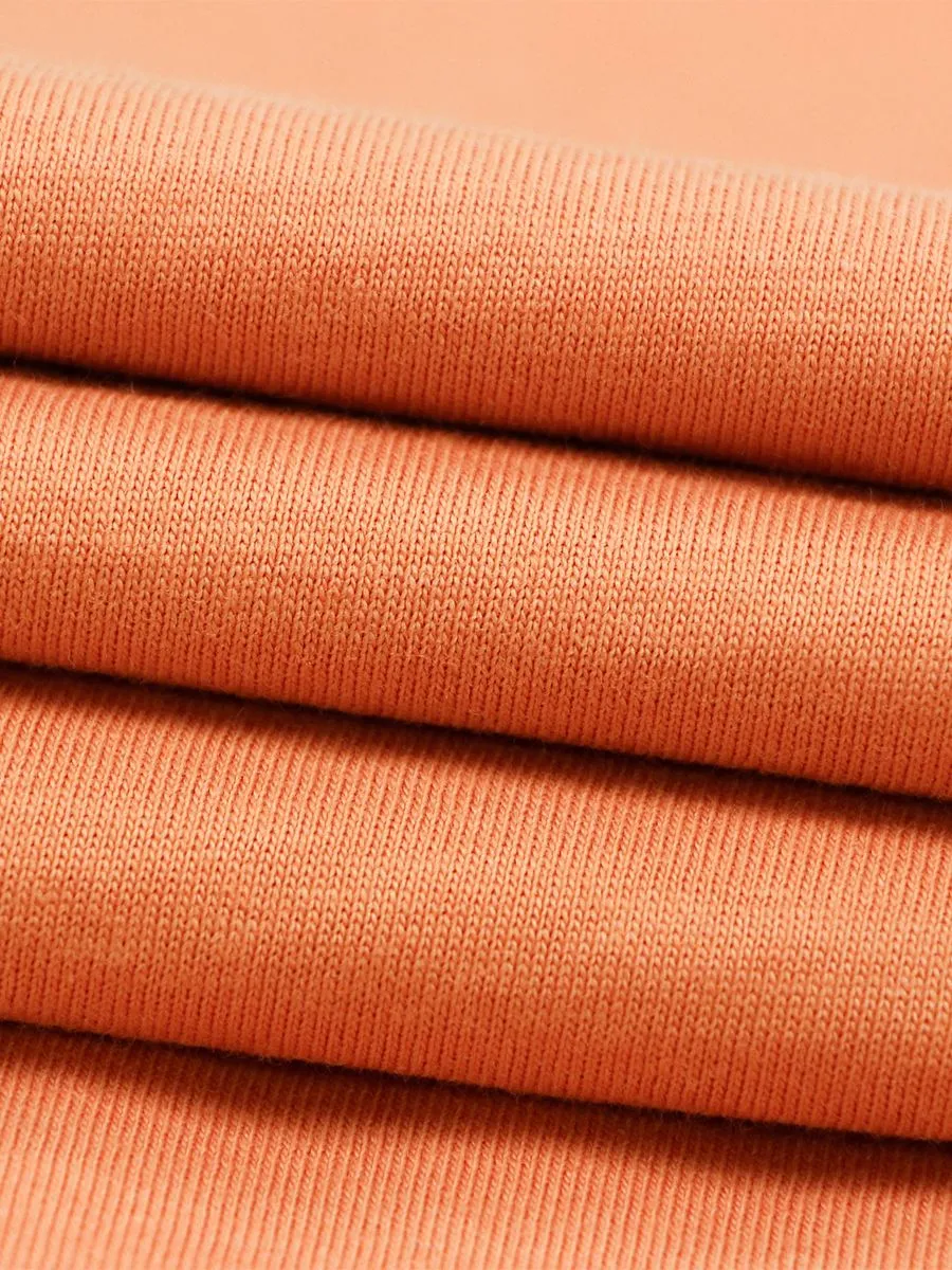 GIORDANO Men's Slim Jersey Embroidery Tee (Classic Man) Coral Gold Orange