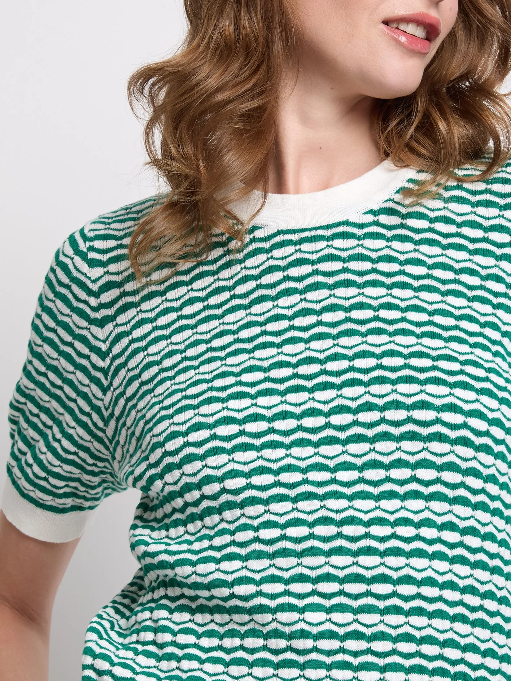 ALUMNUS Women T-Shirt Short Sleeves Crew Neck