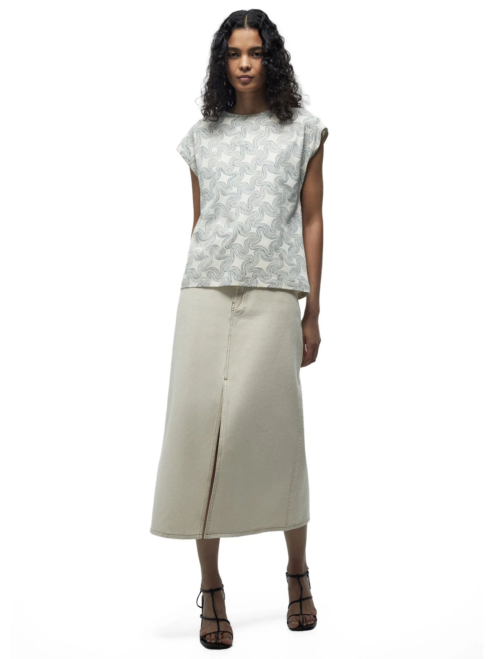 SFERA Women T-Shirt Cap Sleeves Print