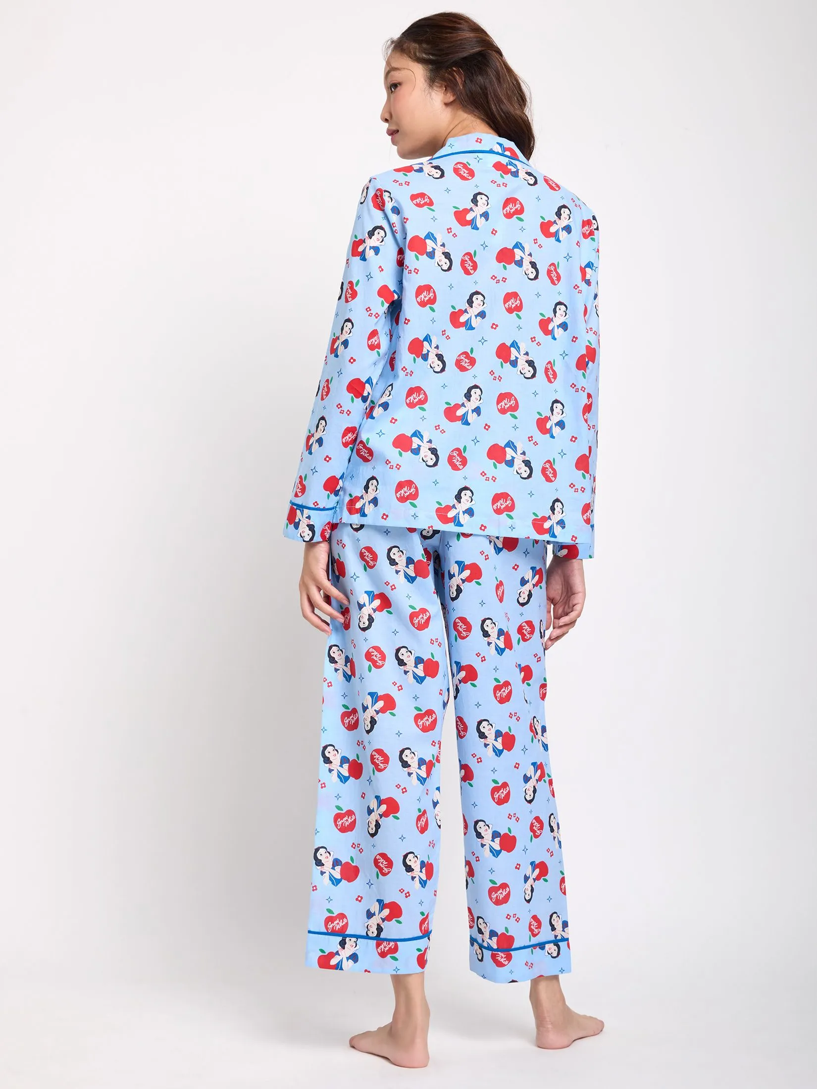 SWEET SENSATIONS Women Pyjamas Shirt Long Sleeves + Pants Disney Snow White Print Light Blue