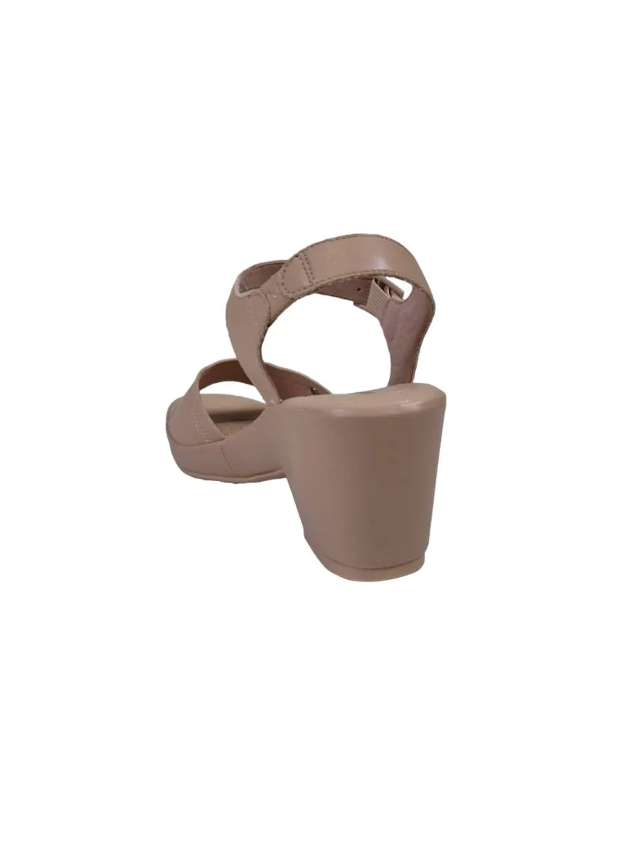 THAMES Women Heel Sandals Pink