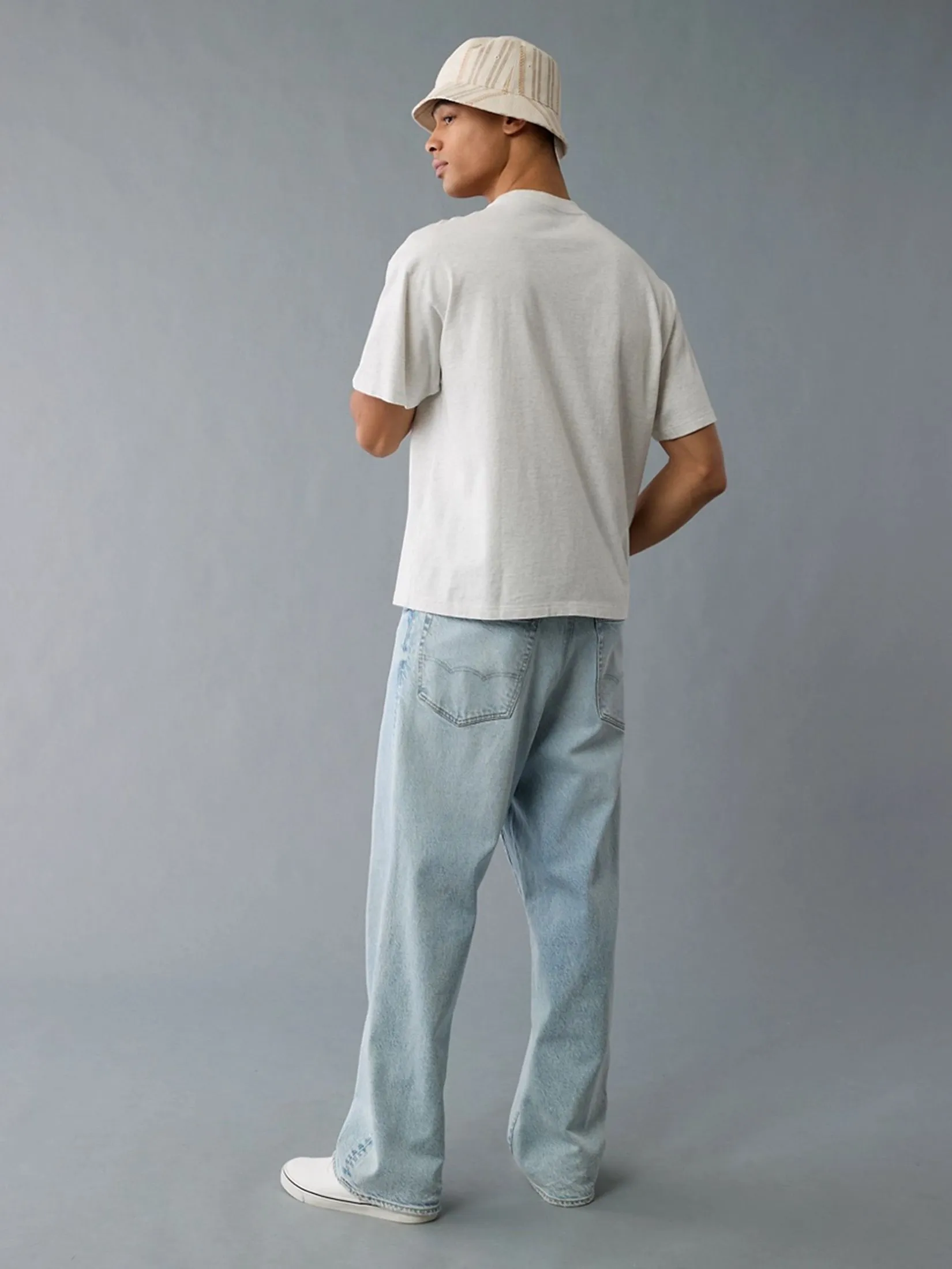 AMERICAN EAGLE MEN G SS SP2 RELAXED SET IN TEE- HTHR + SERIOUSLY SOFT 092 LIGHT HEATHER GRAY