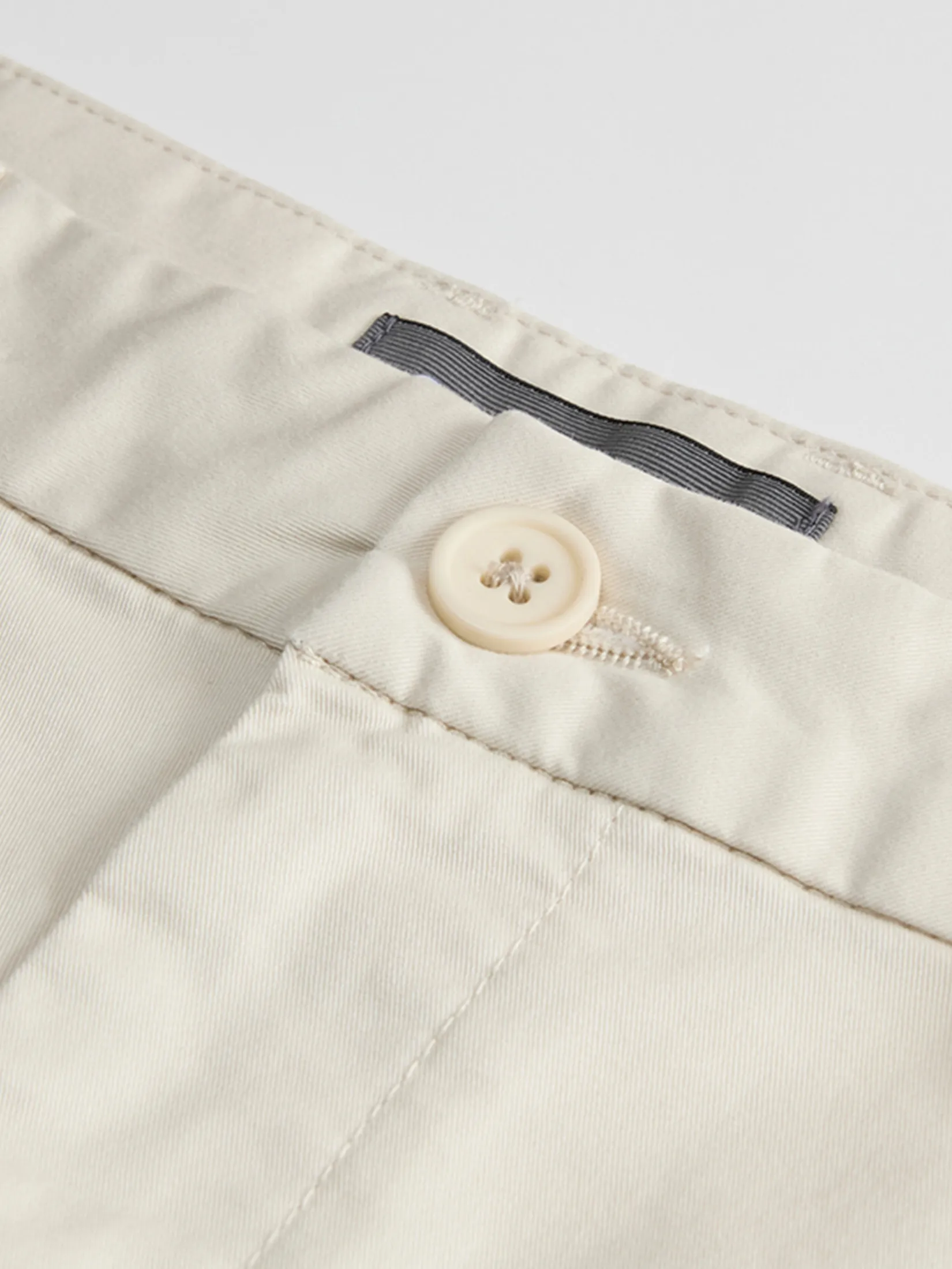 GIORDANO Men s Online Exclusive Regular Summer Shorts (Korea) Beige khaki