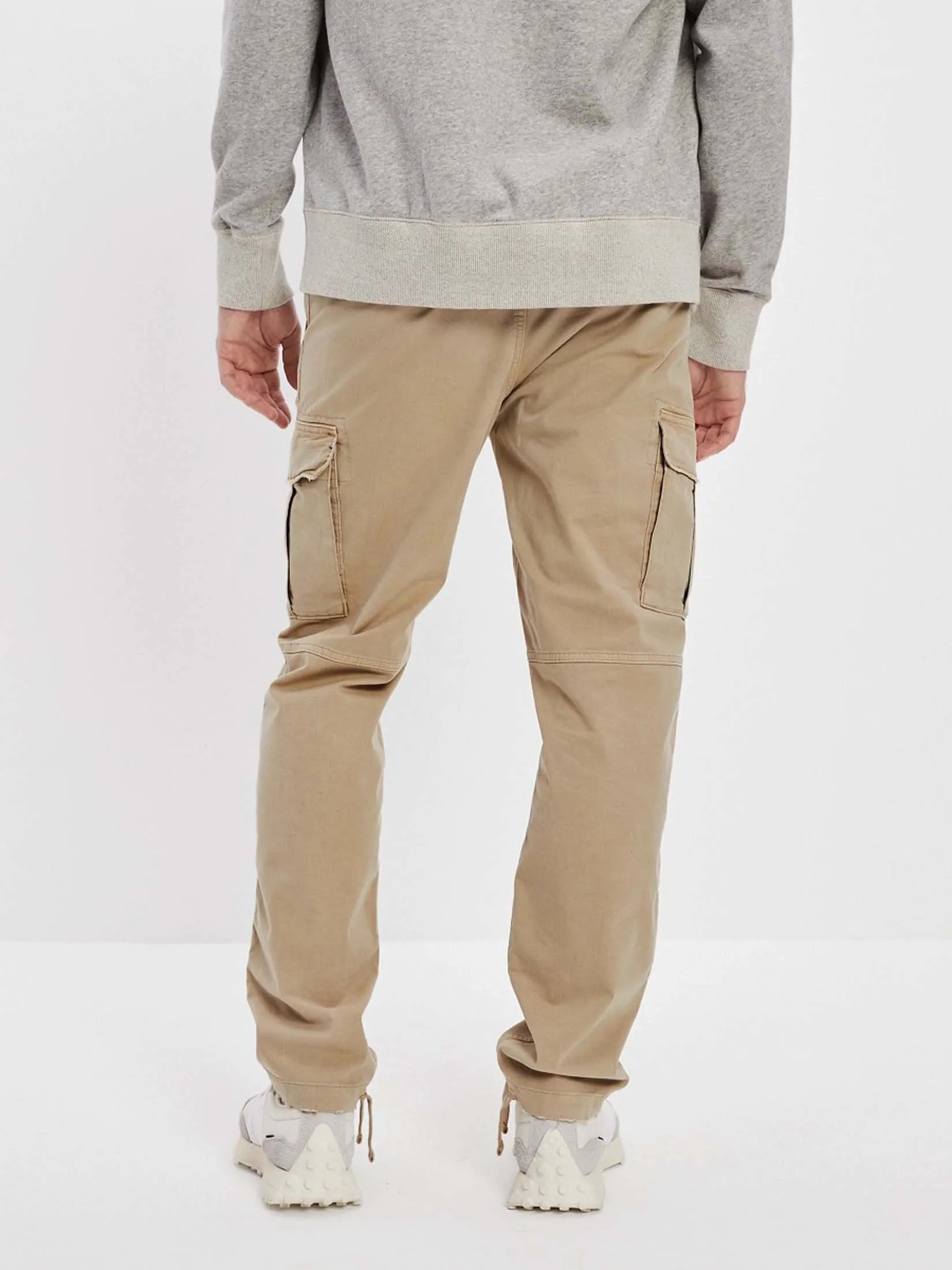 AMERICAN EAGLE MEN 4712 OG STRAIGHT LIVED IN CARGO 281 LIGHT KHAKI