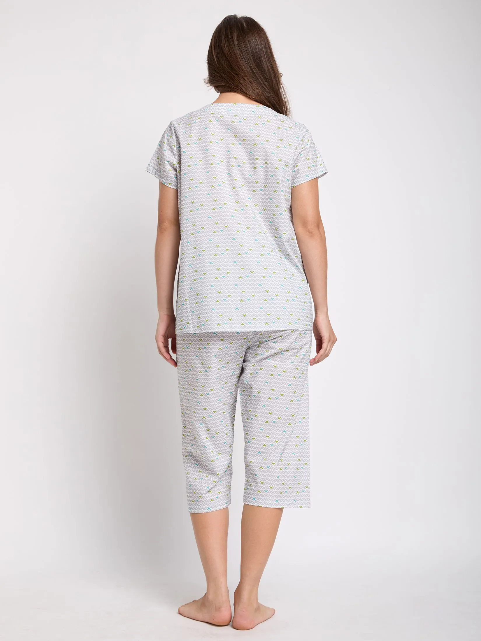 CLAUDIA'S ROMANCE Women Pyjamas Shirt Short Sleeves V-Neck + 3/4 Pants Print Grey