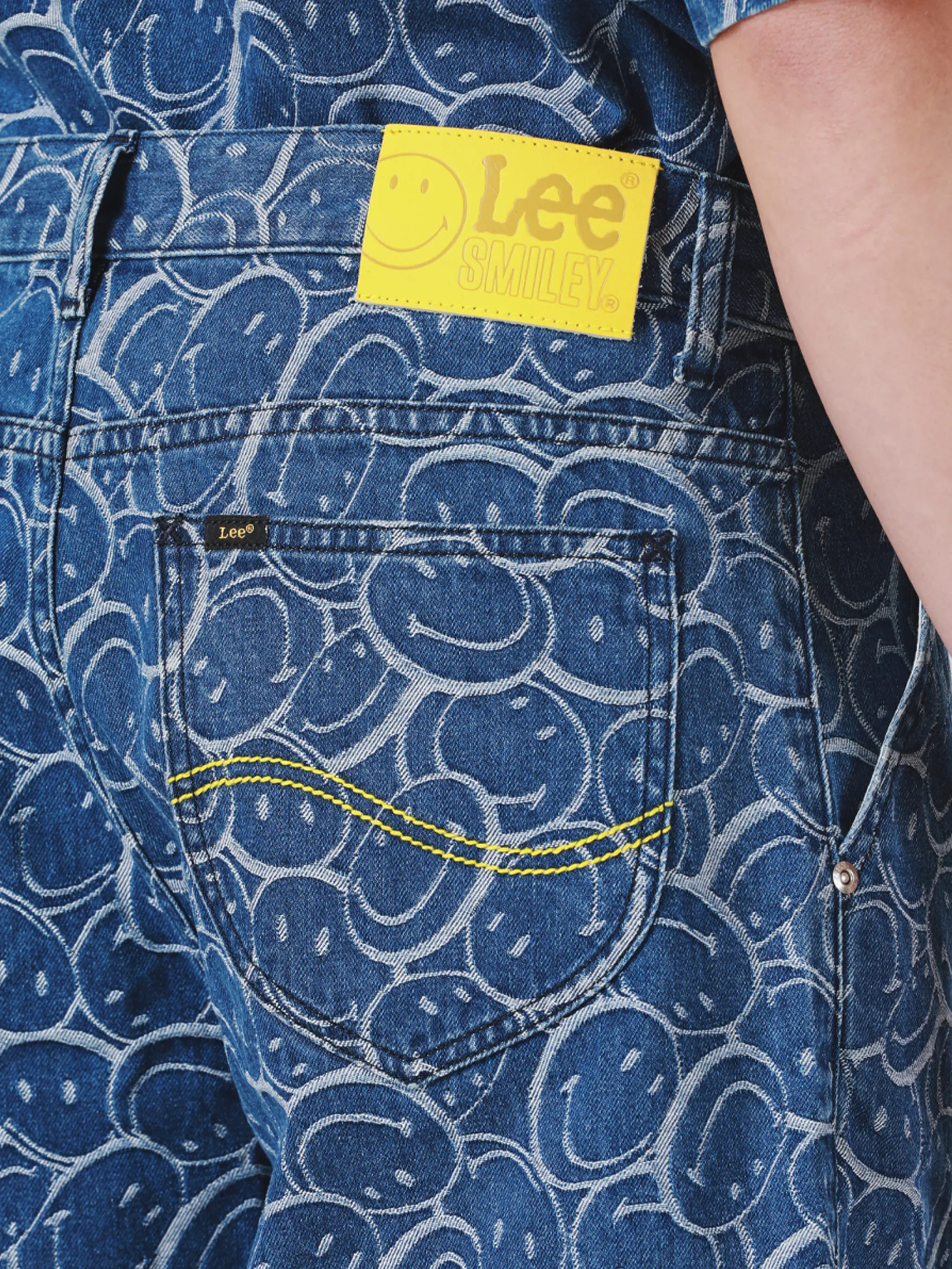 LEE Men s Denim Shorts Lee Smiley Collection Mid Indigo