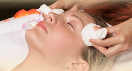 Травяной мешочек - шар для массажа лица и зоны декольте