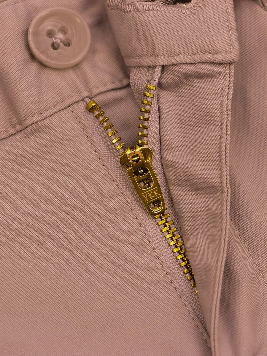 GIORDANO Women's Twill Mid-Rise Slim Fit Pocket Shorts (180 Elastic Waistband)  Camel [Brown]