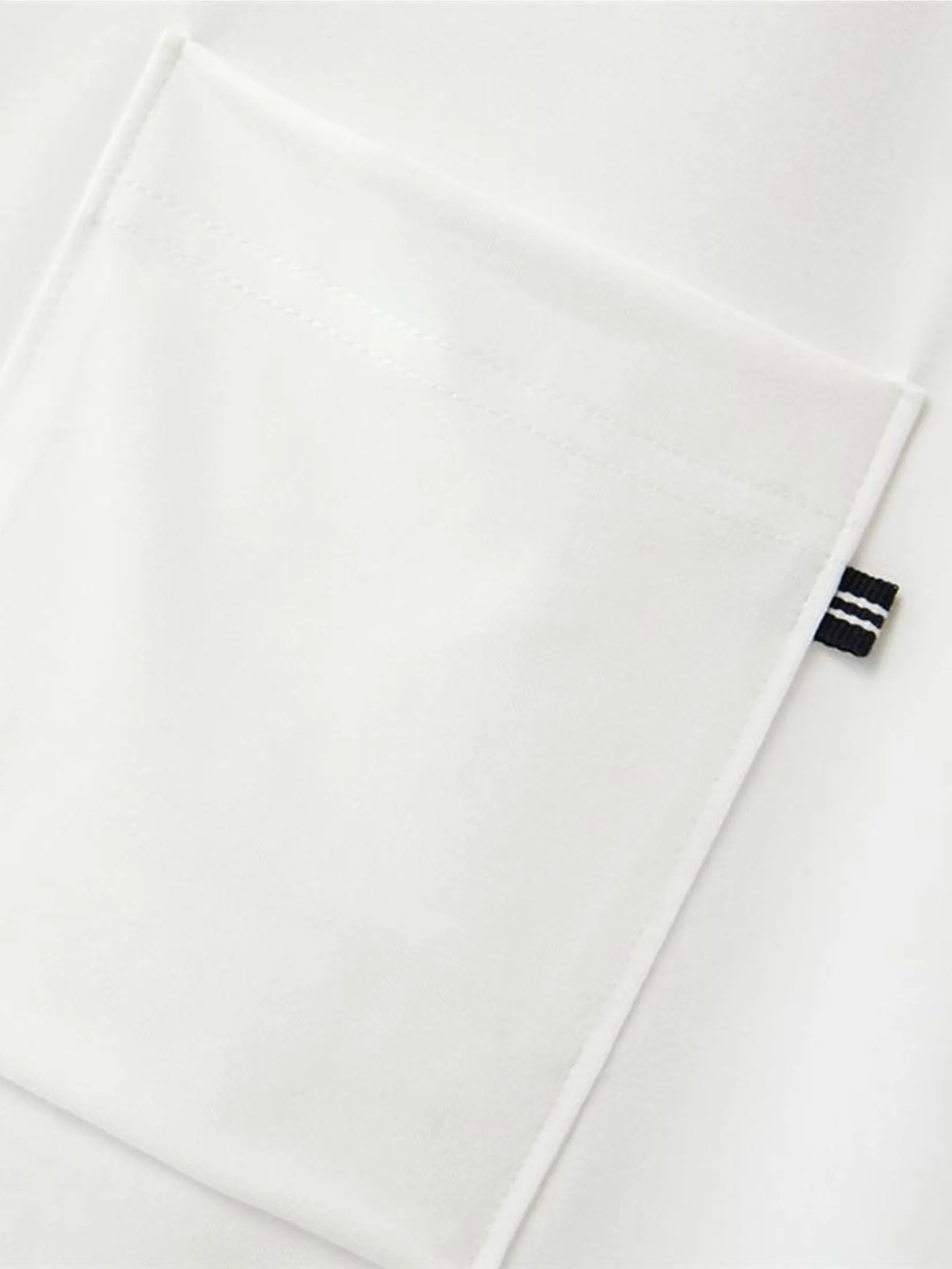 GIORDANO Men's Oversized Cool Pocket Tee Signature White