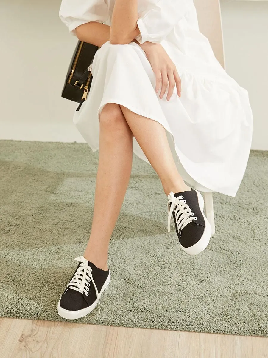 BUCKLE ME Slip-on Canvas BM20BK Black