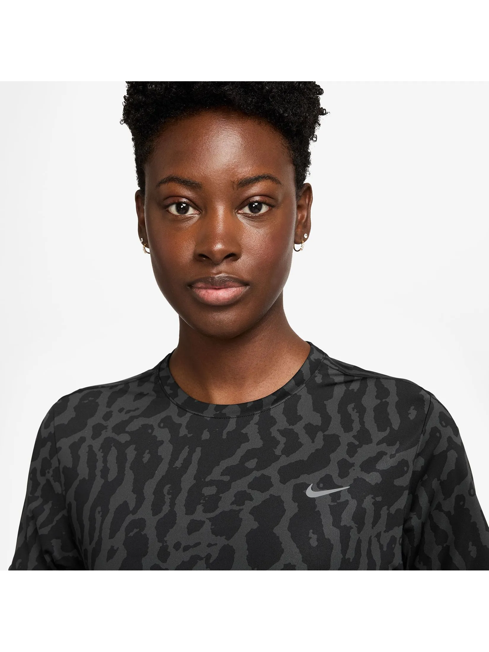 NIKE Women Running Top Swift Dri-Fit IB5875-010 Black/Black/Reflective Silv