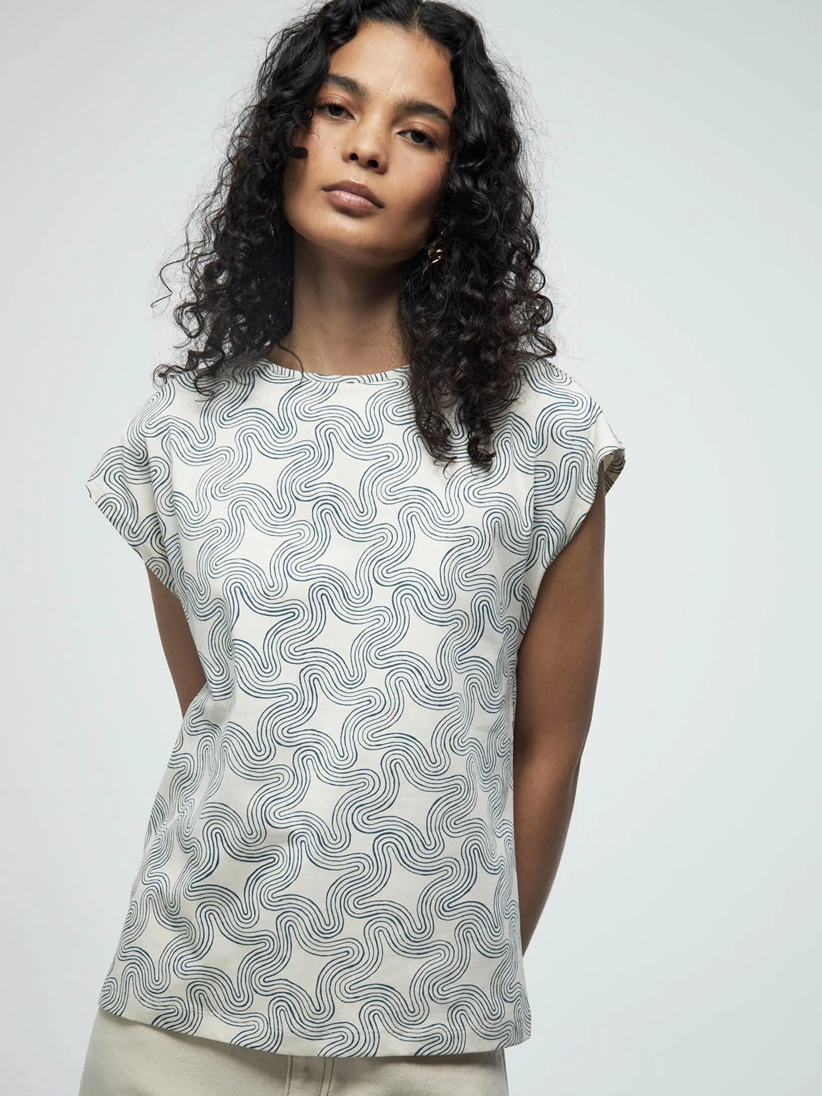 SFERA Women T-Shirt Cap Sleeves Print