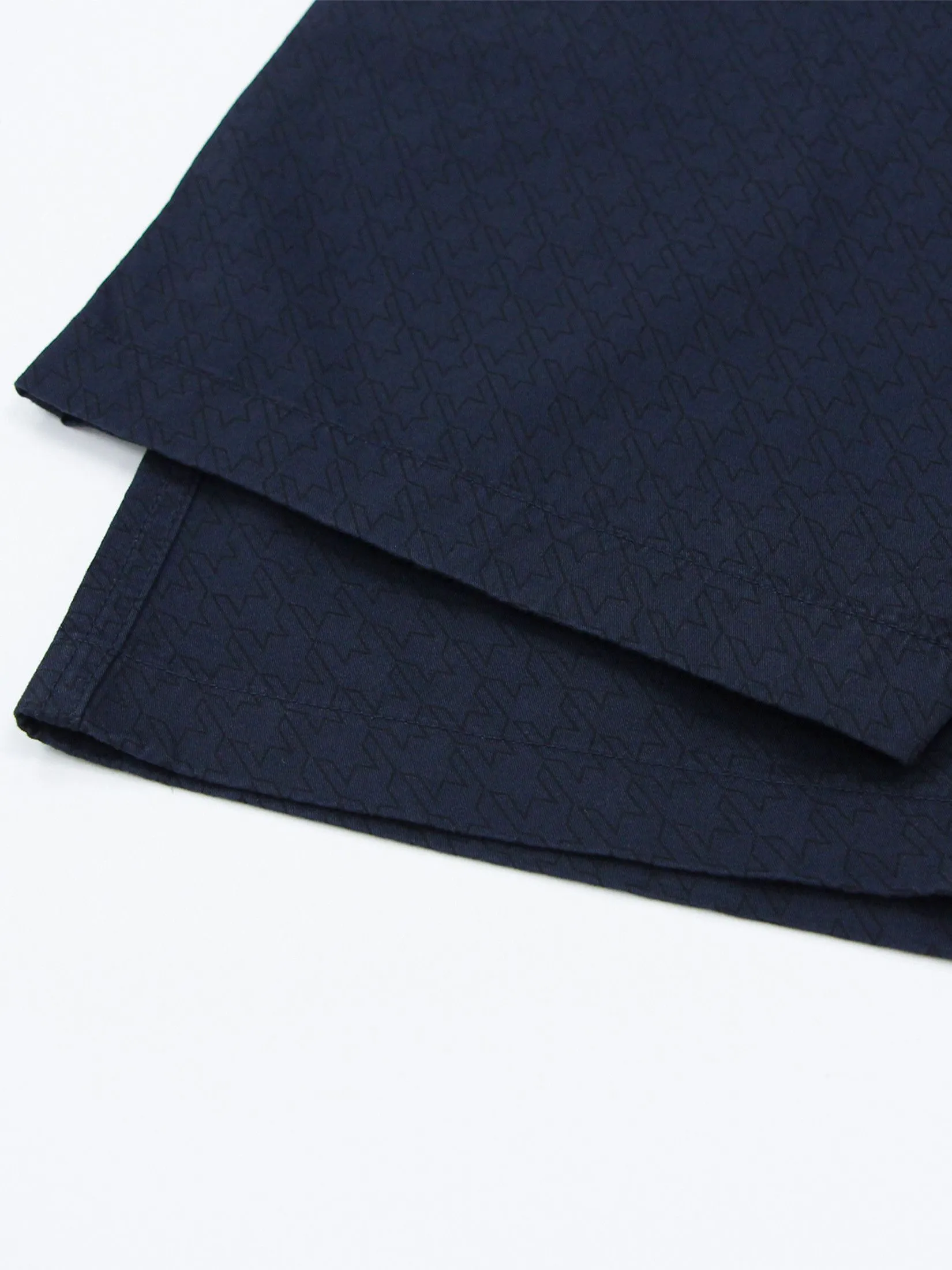 GIORDANO Men's Slim Twill Bermuda Shorts (180° Elastic Waist) Navy