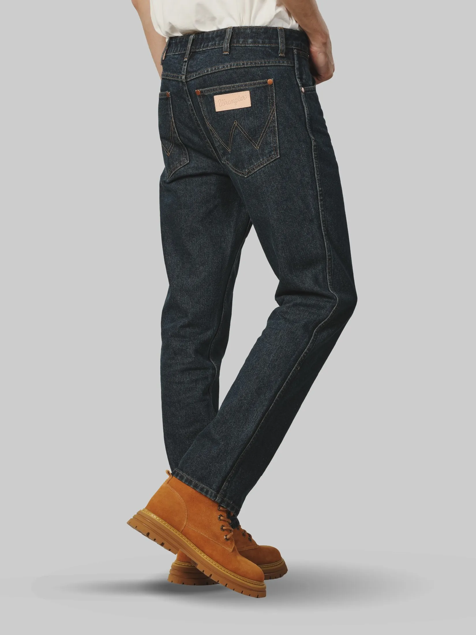 WRANGLER Men's Jeans Casey Jones Collection Mid Greensboro Fit Mid Indigo