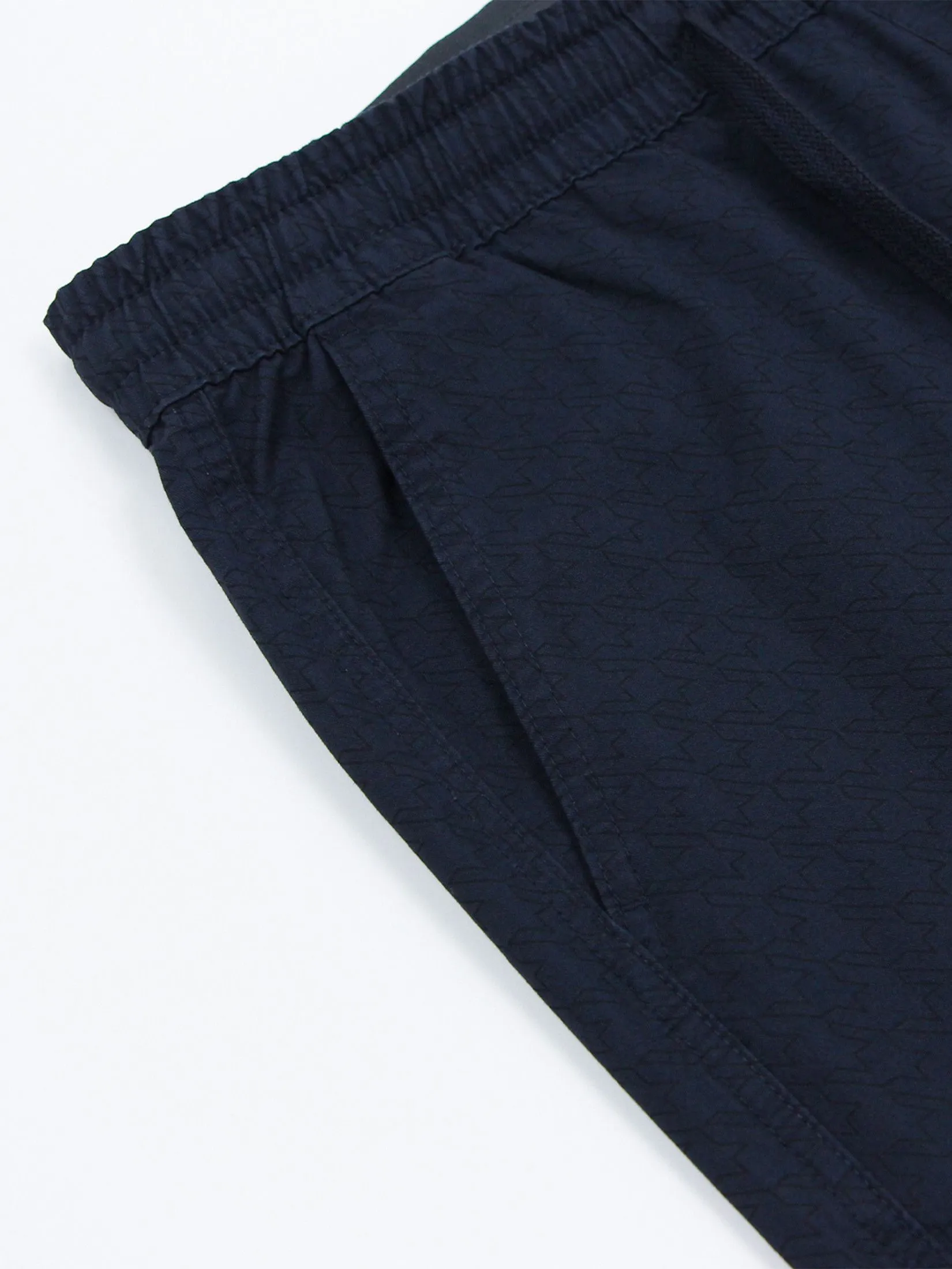 GIORDANO Men's Slim Twill Bermuda Shorts (180° Elastic Waist) Navy