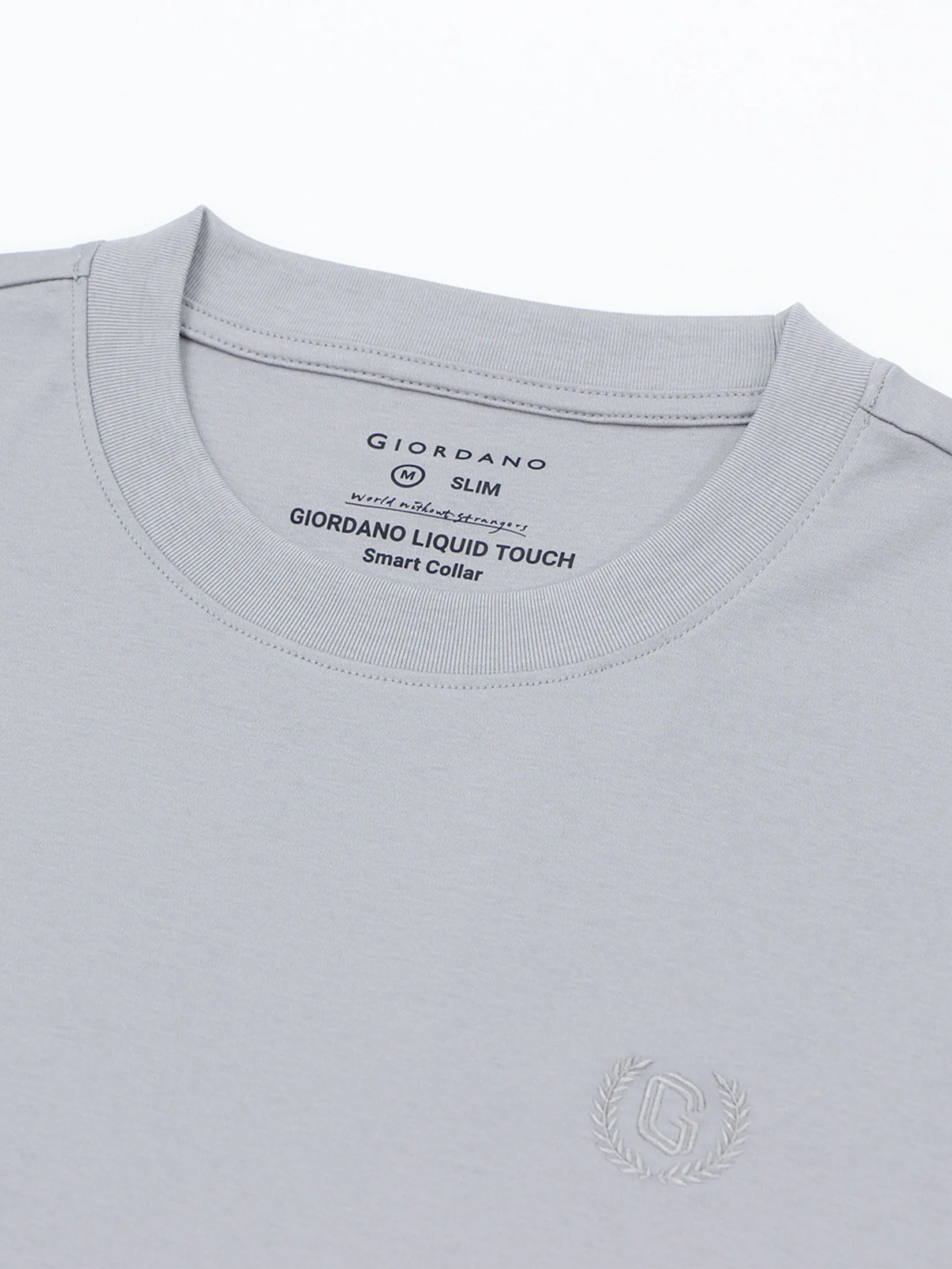 GIORDANO Men's Slim Cotton Embroidery Tee (Liquid Touch) Light Grey