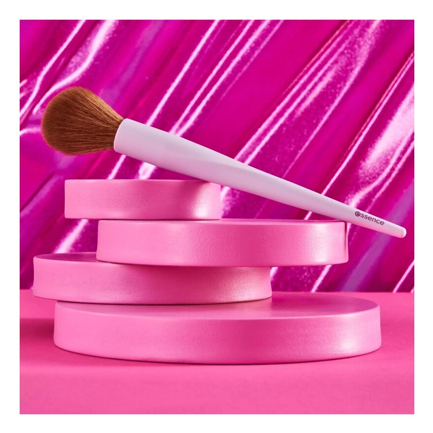 Essence Blush  Highlighter Brush 1pcs.