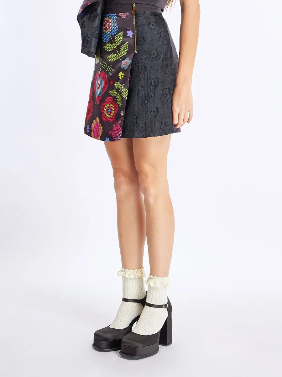 ICONIC WOMAN BLACK PARKAY SKIRT