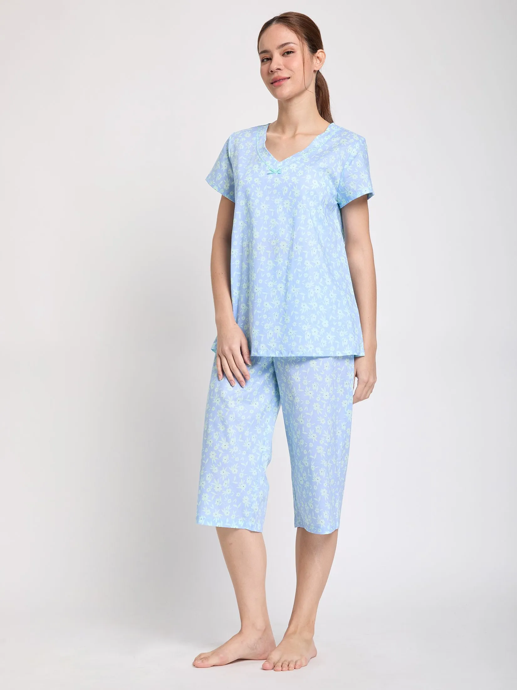 CLAUDIA'S ROMANCE Women Pyjamas Short Sleeves V-Neck + 3/4 Pants Floral Print Blue