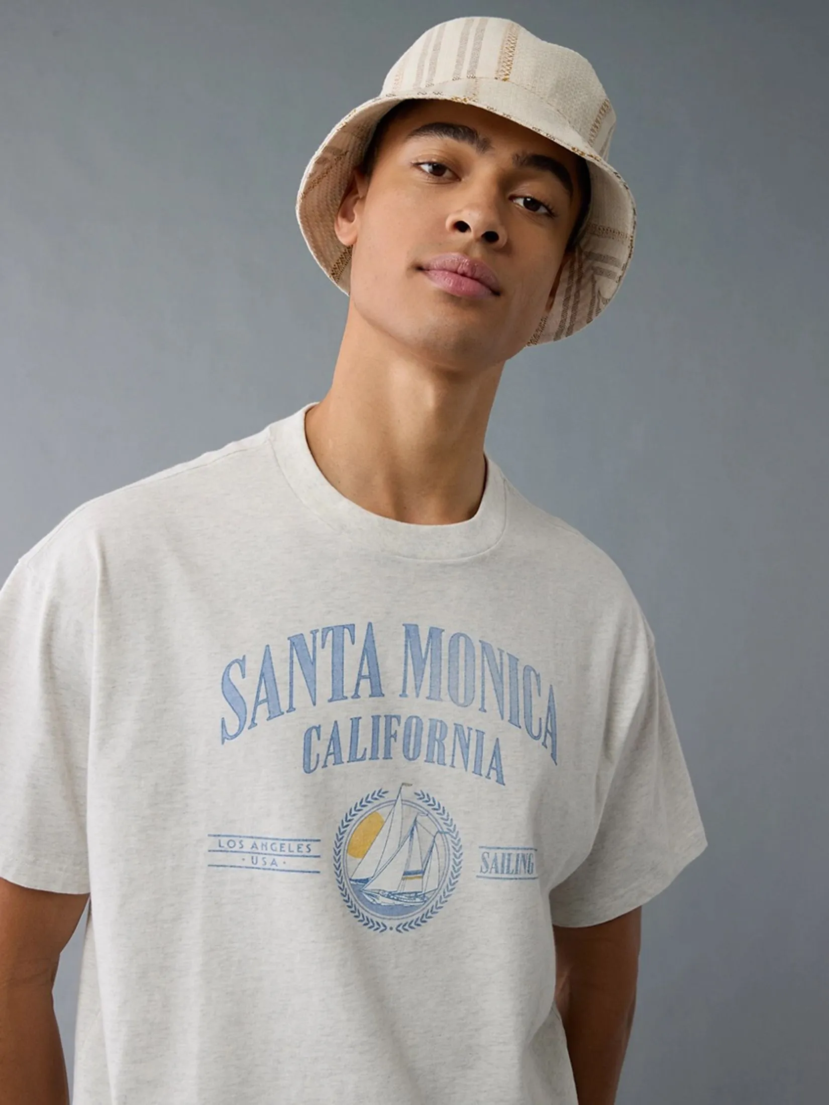 AMERICAN EAGLE MEN G SS SP2 RELAXED SET IN TEE- HTHR + SERIOUSLY SOFT 092 LIGHT HEATHER GRAY