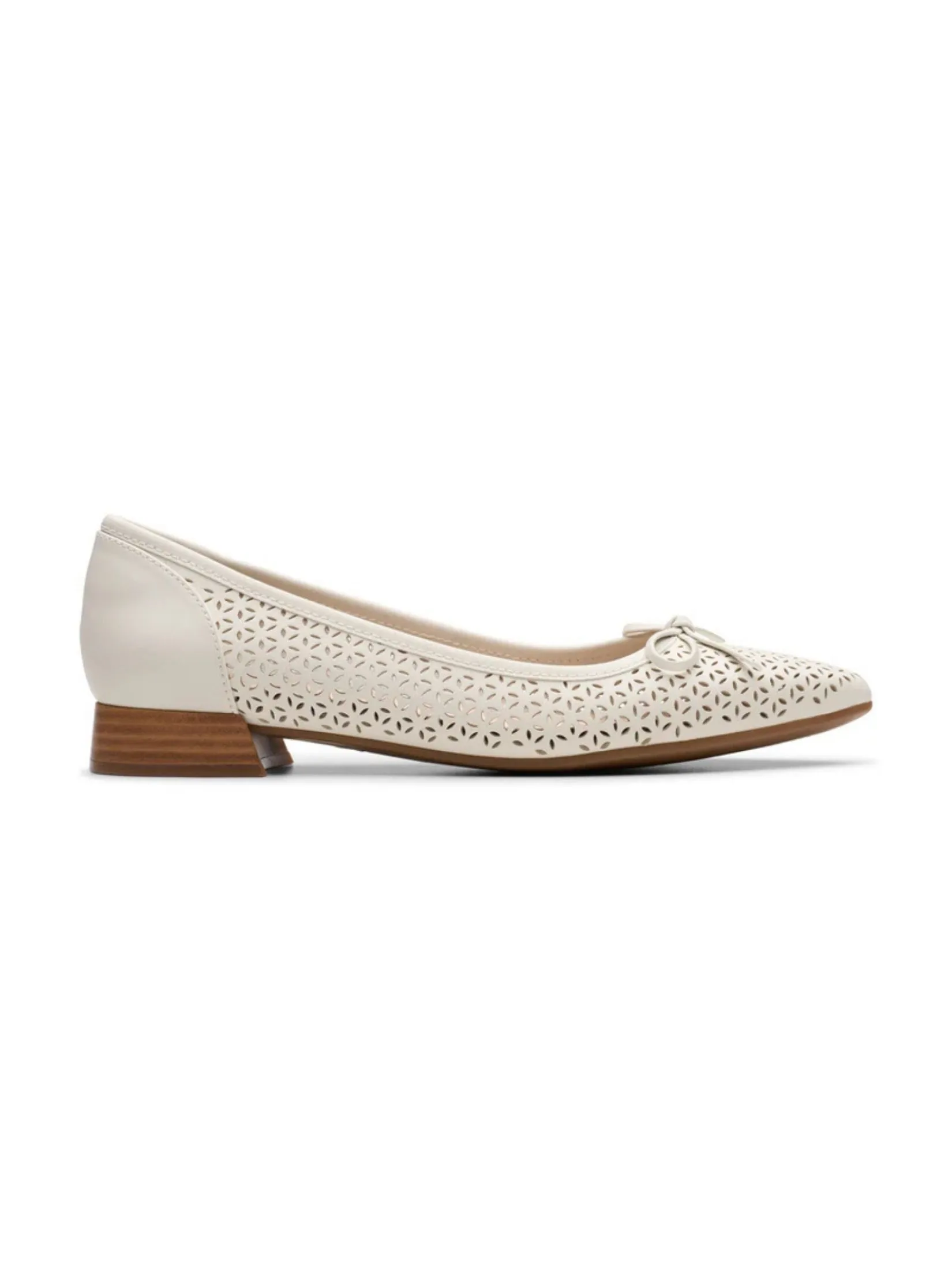 CLARKS NATALYN STEP Off White Leather Women's Ballet Flats
