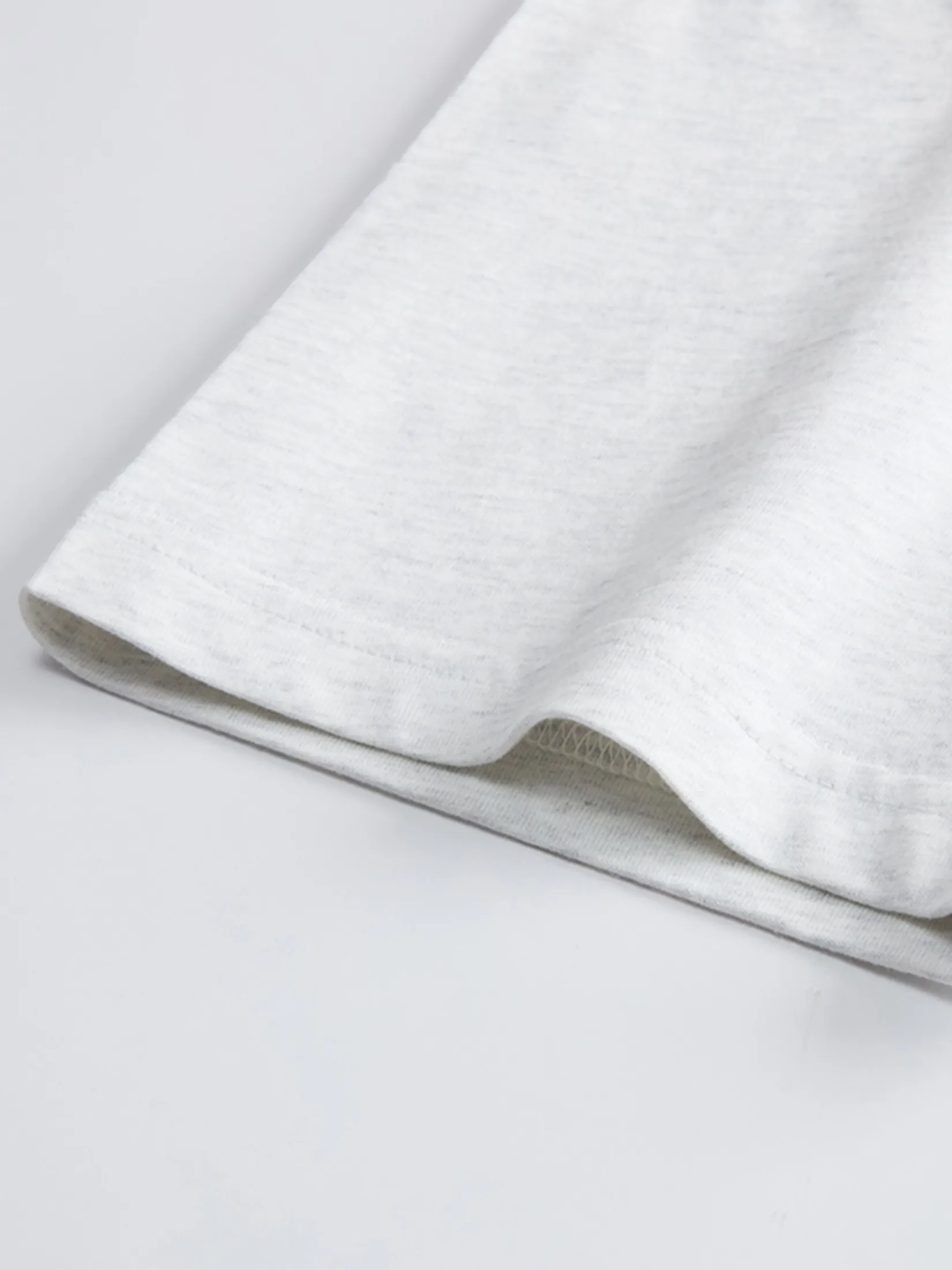 GIORDANO Men s Online Exclusive Soft-Touch Plain T-shirt (Korea) Light Grey